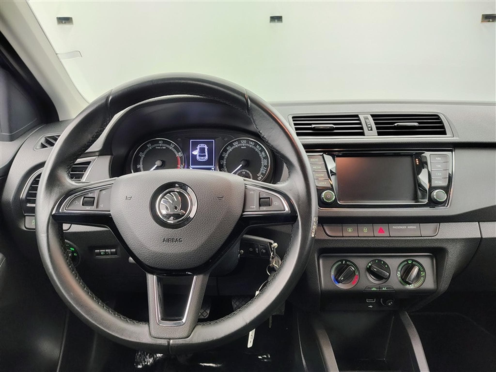 Skoda Fabia 1.0 TSI Ambition (2020) - Photo 9