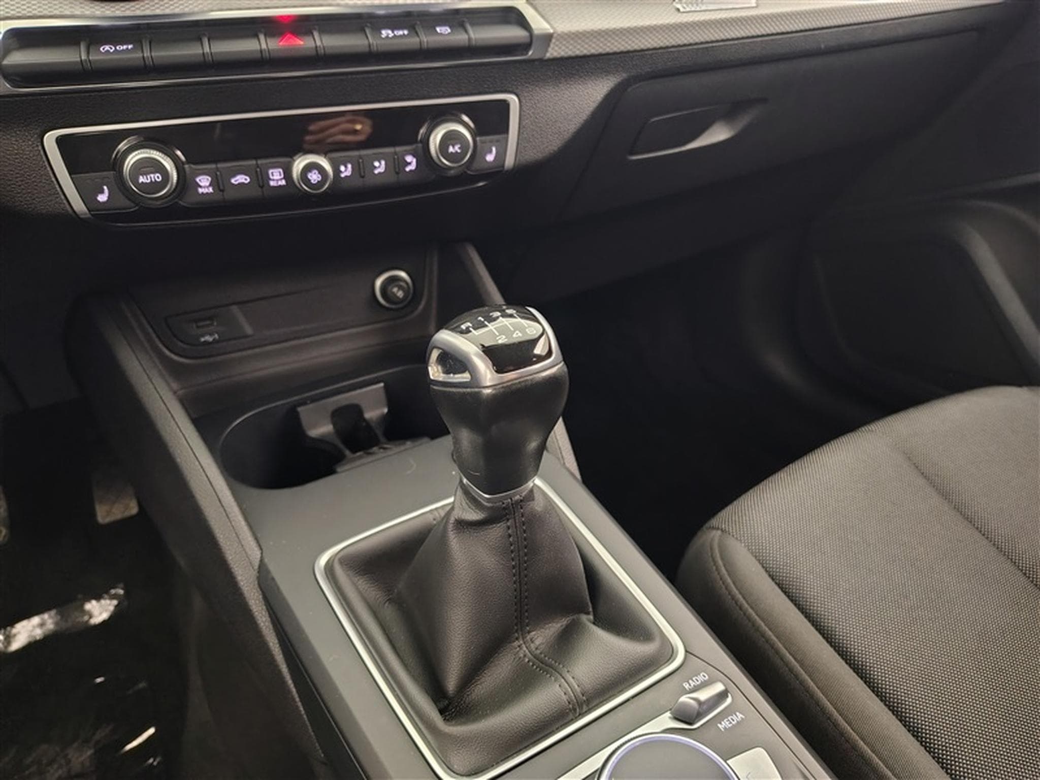 Audi Q2 35 TFSI 150Cv Advanced CARPLAY / FULL LED / PDC AR / JA 16" (2021) - Photo 12