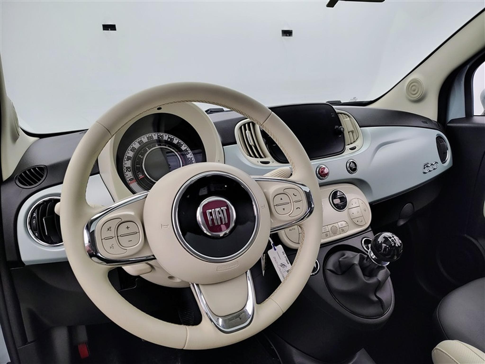Fiat 500 1.0i MHEV 70Cv Dolcevita CARPLAY / PANO / PDC / ALU (2022) - Photo 8