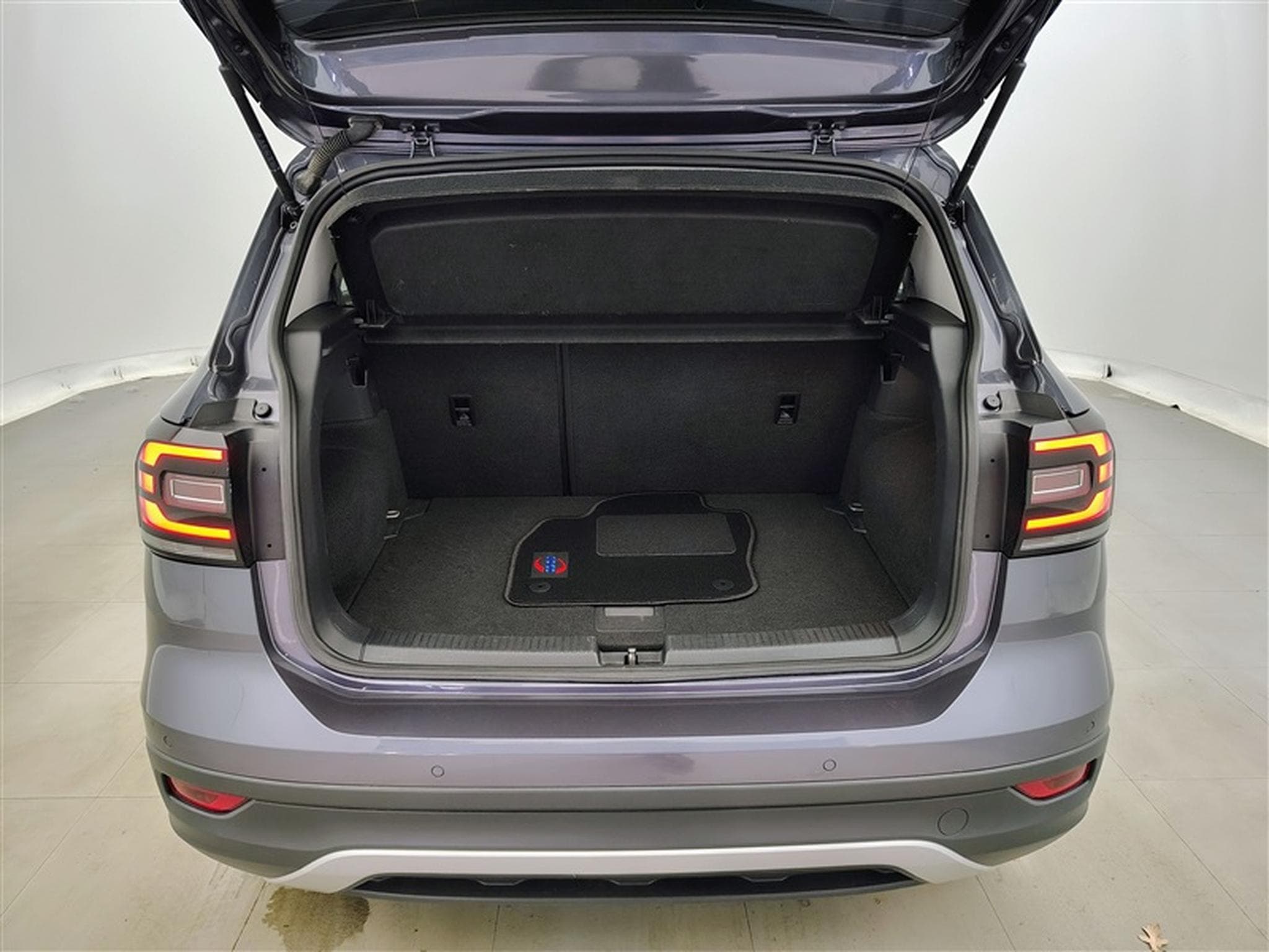 VW T-Cross 1.0 TSI 110cv DSG Life (2023) - Photo 14