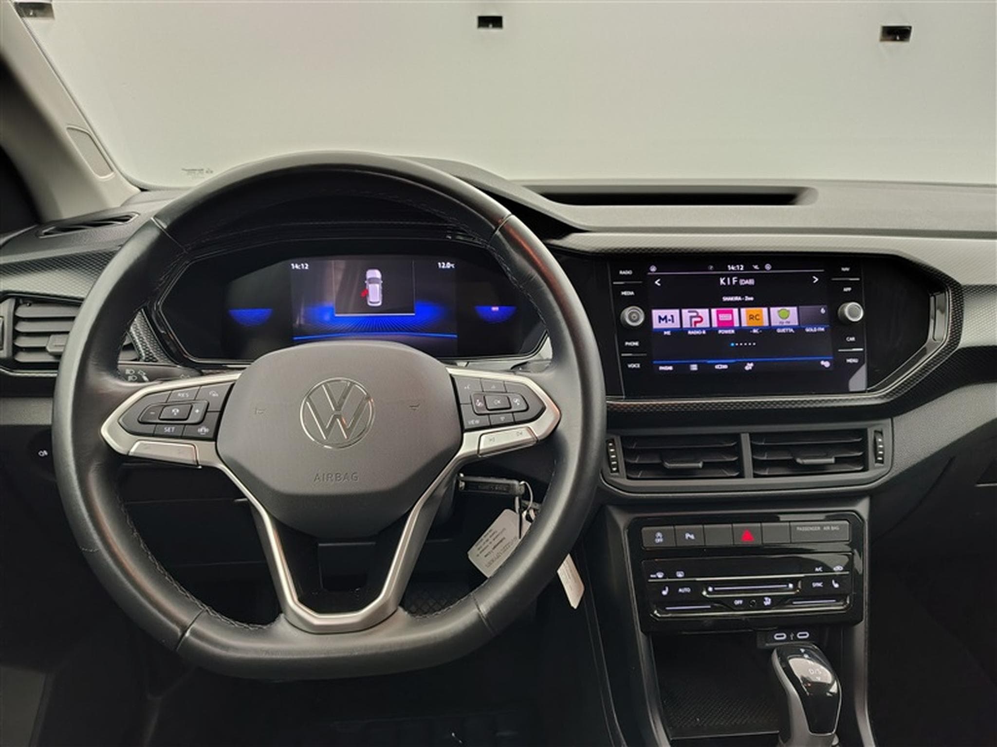 VW T-Cross 1.0 TSI 110cv DSG Life (2023) - Photo 9