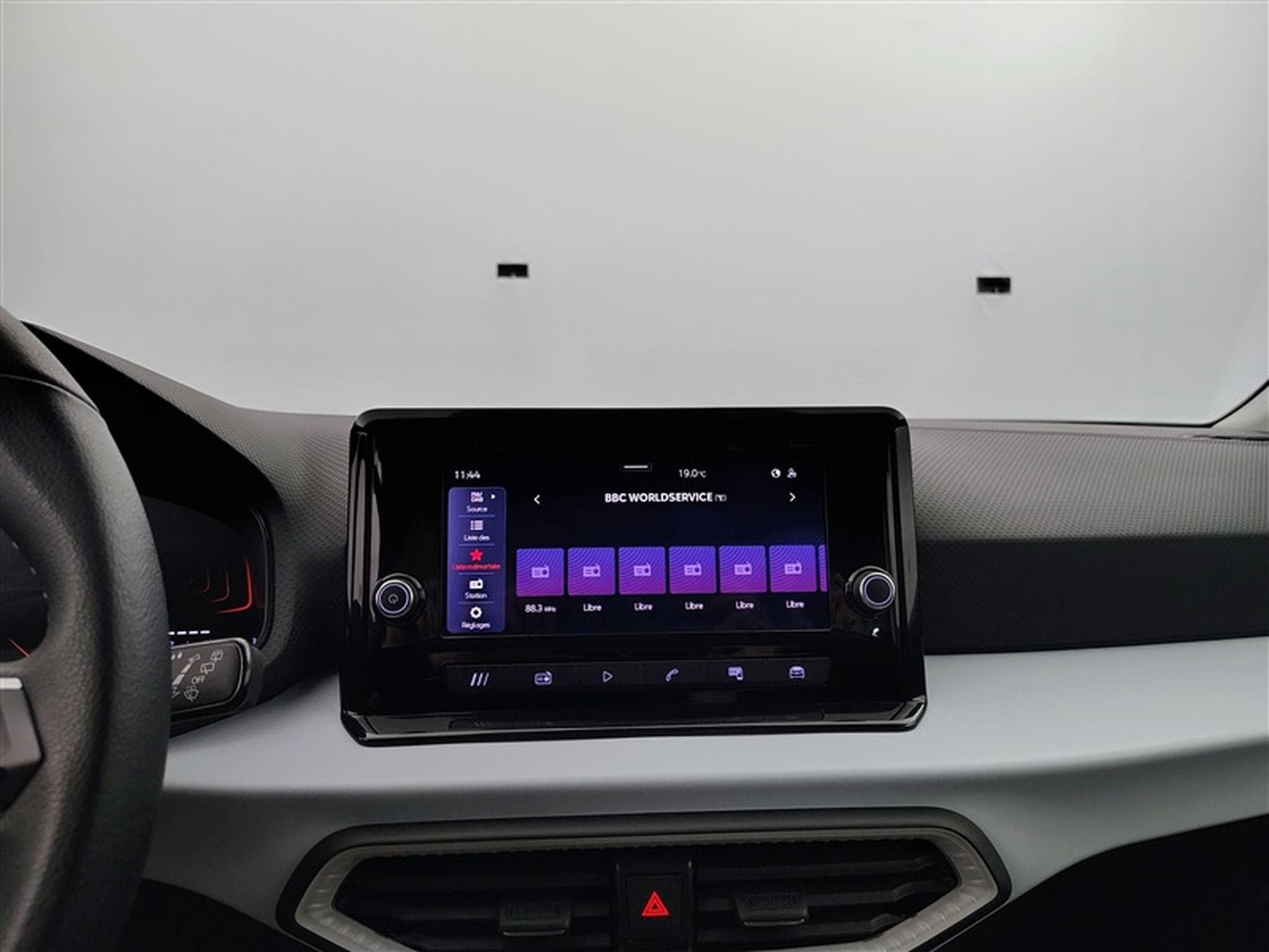 Seat Arona 1.0 TSI 40th Anniversary (2024) - Foto 11