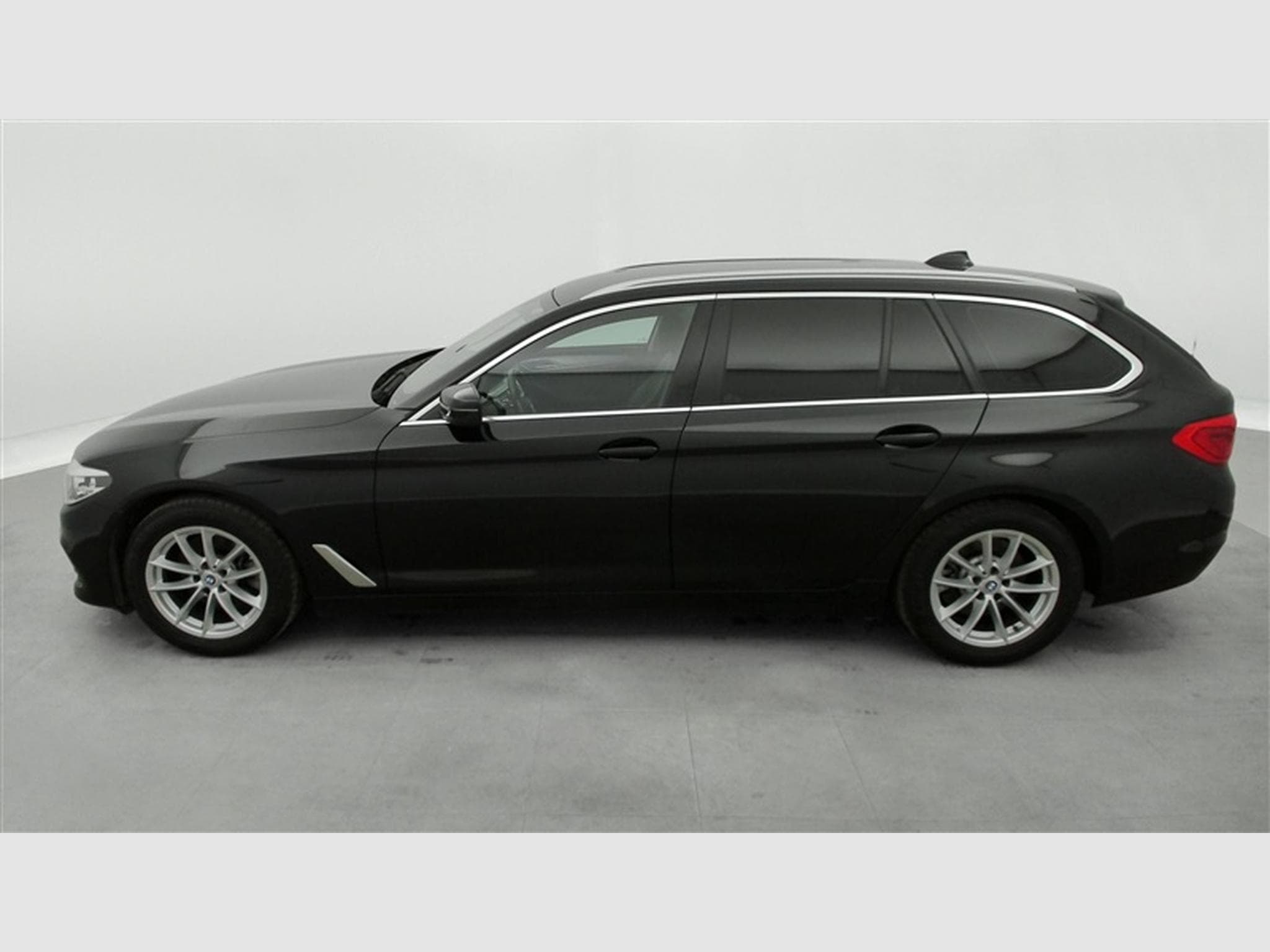 BMW 518 Touring 518 dA AdBlue (2019) - Foto 3