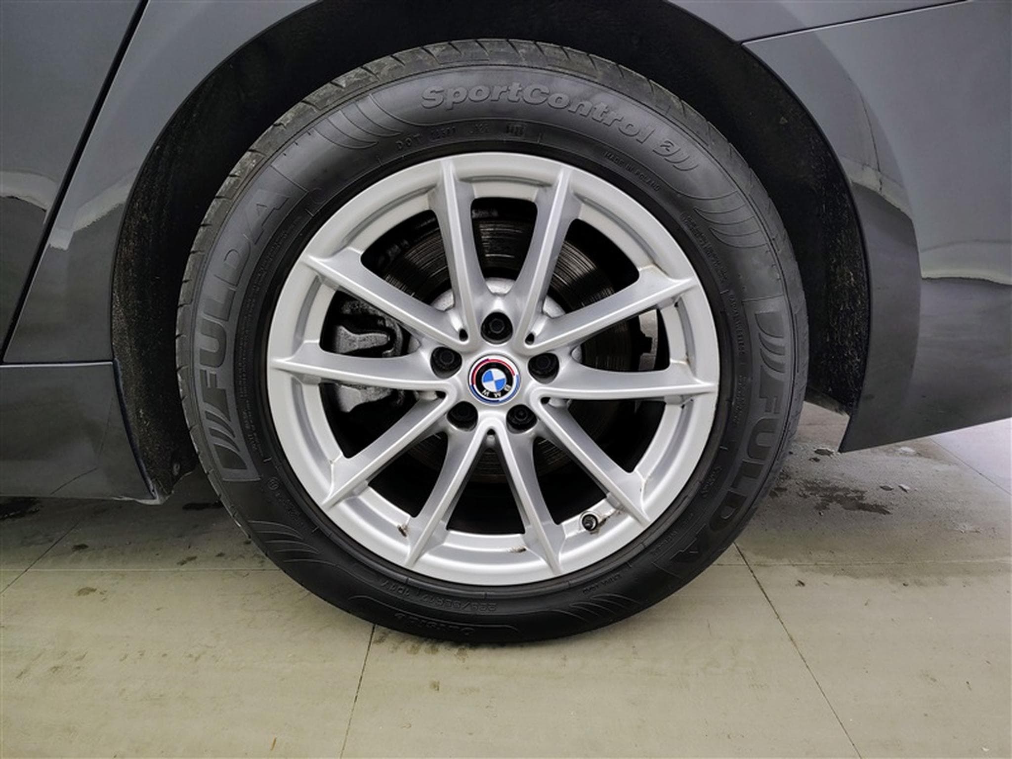 BMW 518 Touring 518 dA AdBlue (2019) - Foto 6