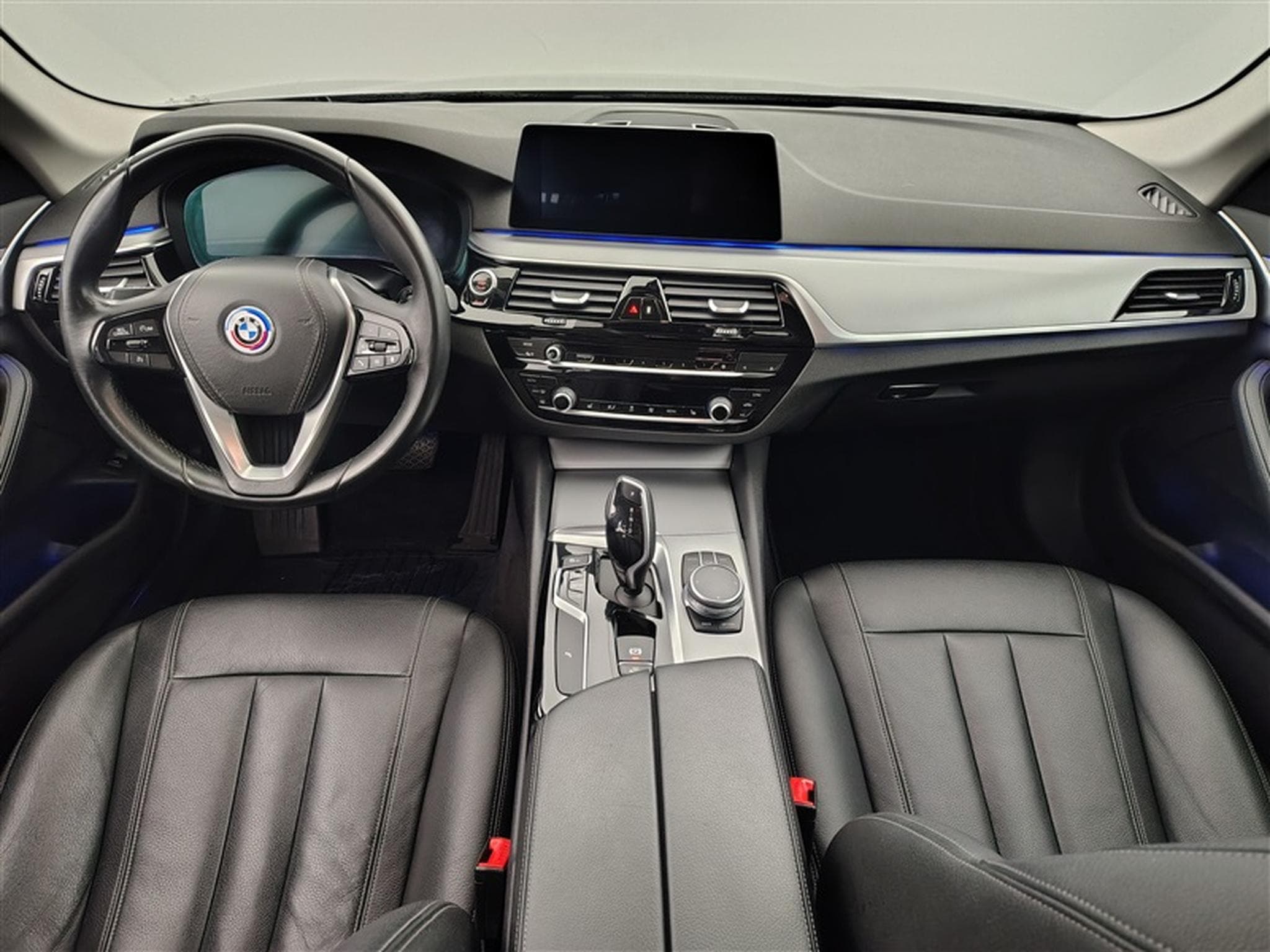 BMW 518 Touring 518 dA AdBlue (2019) - Foto 8