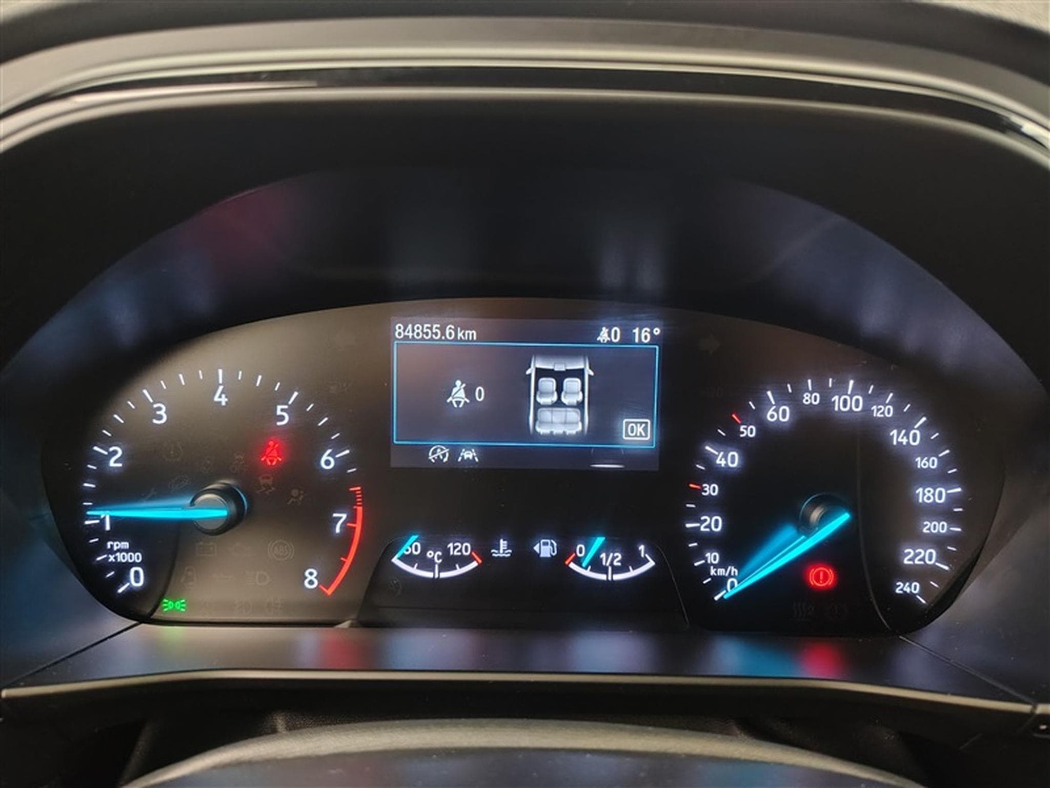 Ford Focus 1.0 EcoBoost MHEV ST-Line NAVI / CAMERA / KEYLESS / JA 17" (2021) - Foto 10