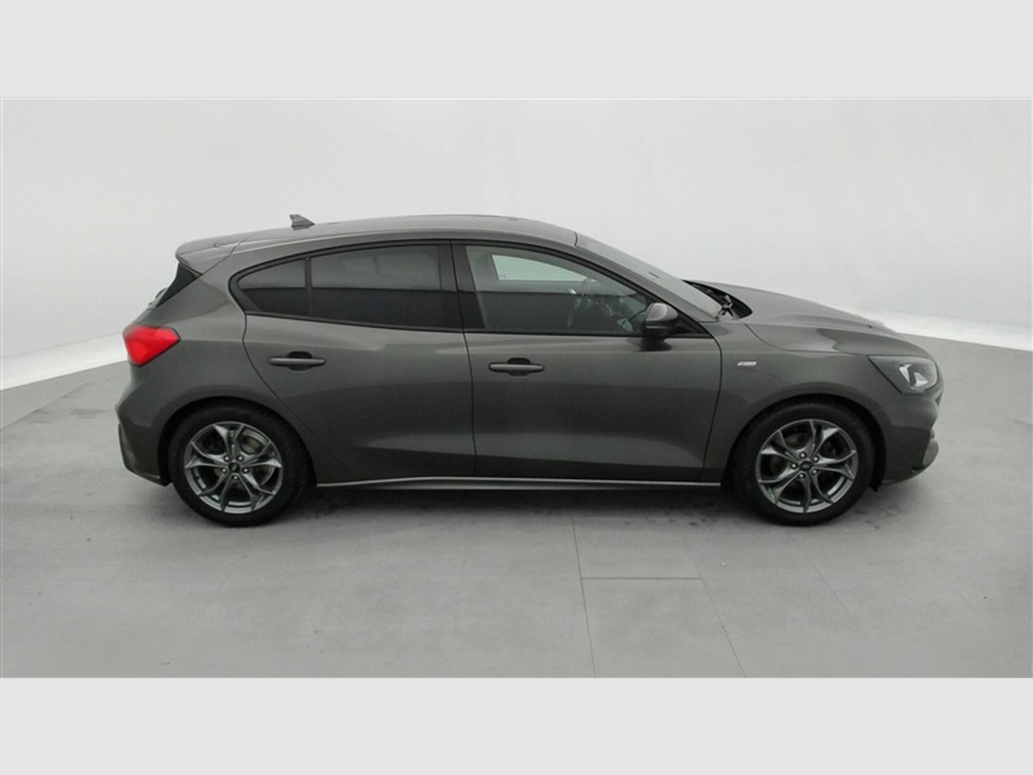 Ford Focus 1.0 EcoBoost MHEV ST-Line NAVI / CAMERA / KEYLESS / JA 17" (2021) - Foto 23
