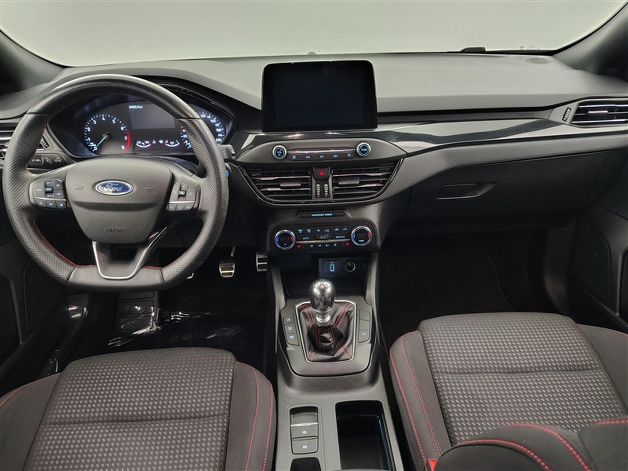 Ford Focus 1.0 EcoBoost MHEV ST-Line NAVI / CAMERA / KEYLESS / JA 17" (2021) - Foto 8