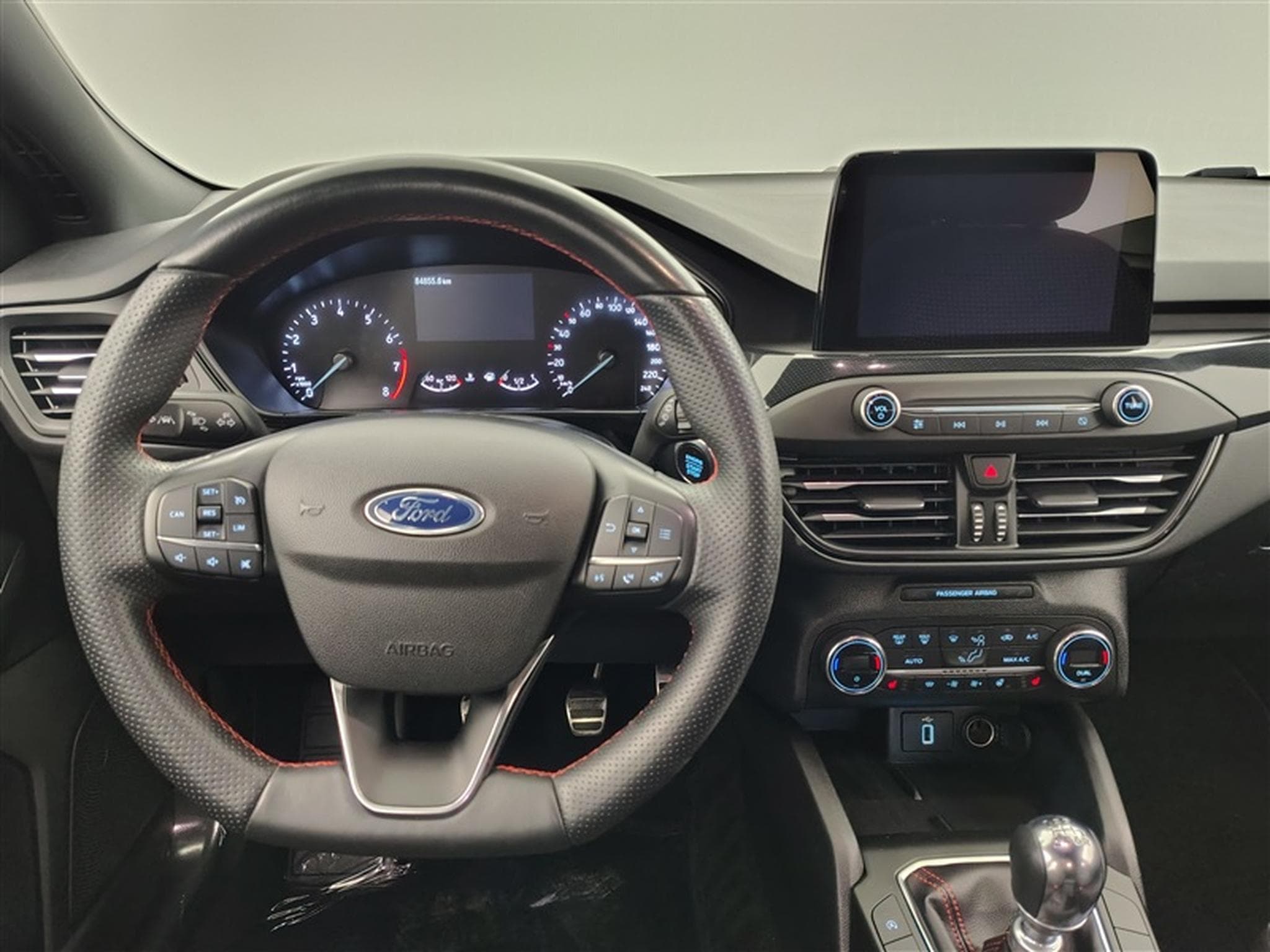 Ford Focus 1.0 EcoBoost MHEV ST-Line NAVI / CAMERA / KEYLESS / JA 17" (2021) - Foto 9