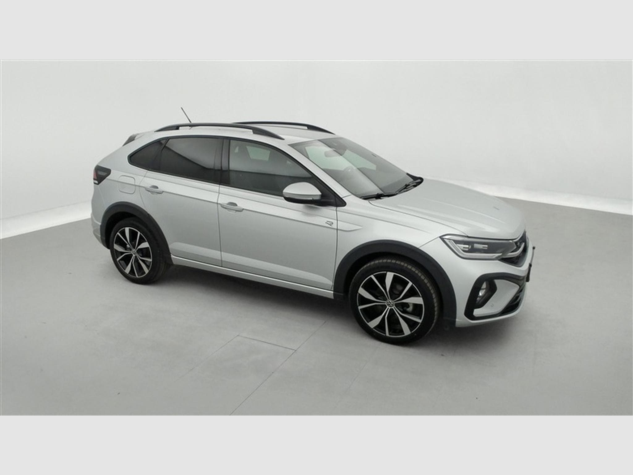 VW Taigo 1.0 TSI 115cv DSG R-Line CARPLAY / FULL LED / CAMERA / JA 18 (2025) - Foto 23