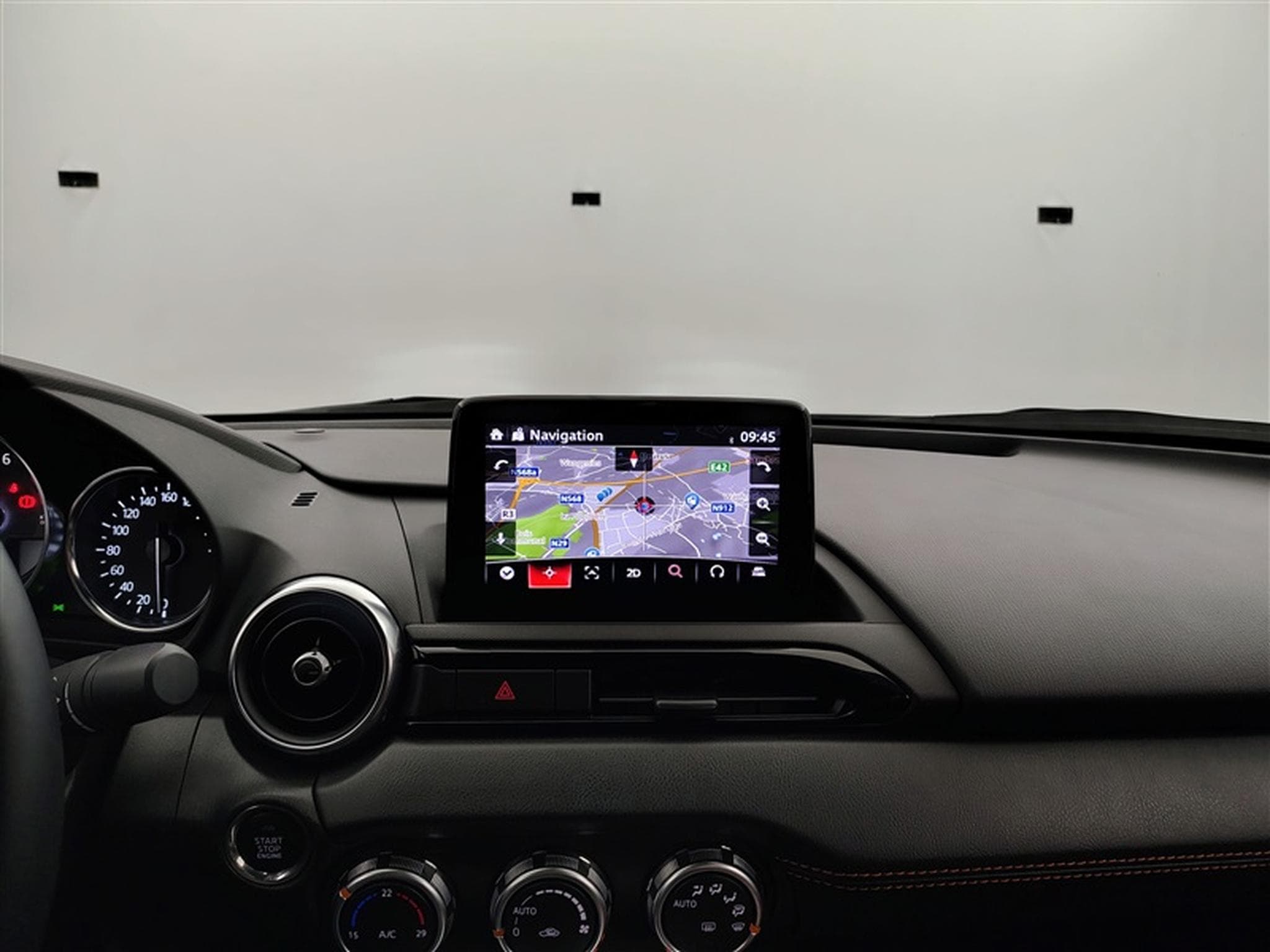 Mazda MX-5 2.0i Skyactiv-G Kazari Cabrio*NAV/F.LED/CUIR/CAM/BOSE HIFI* (2022) - Foto 11