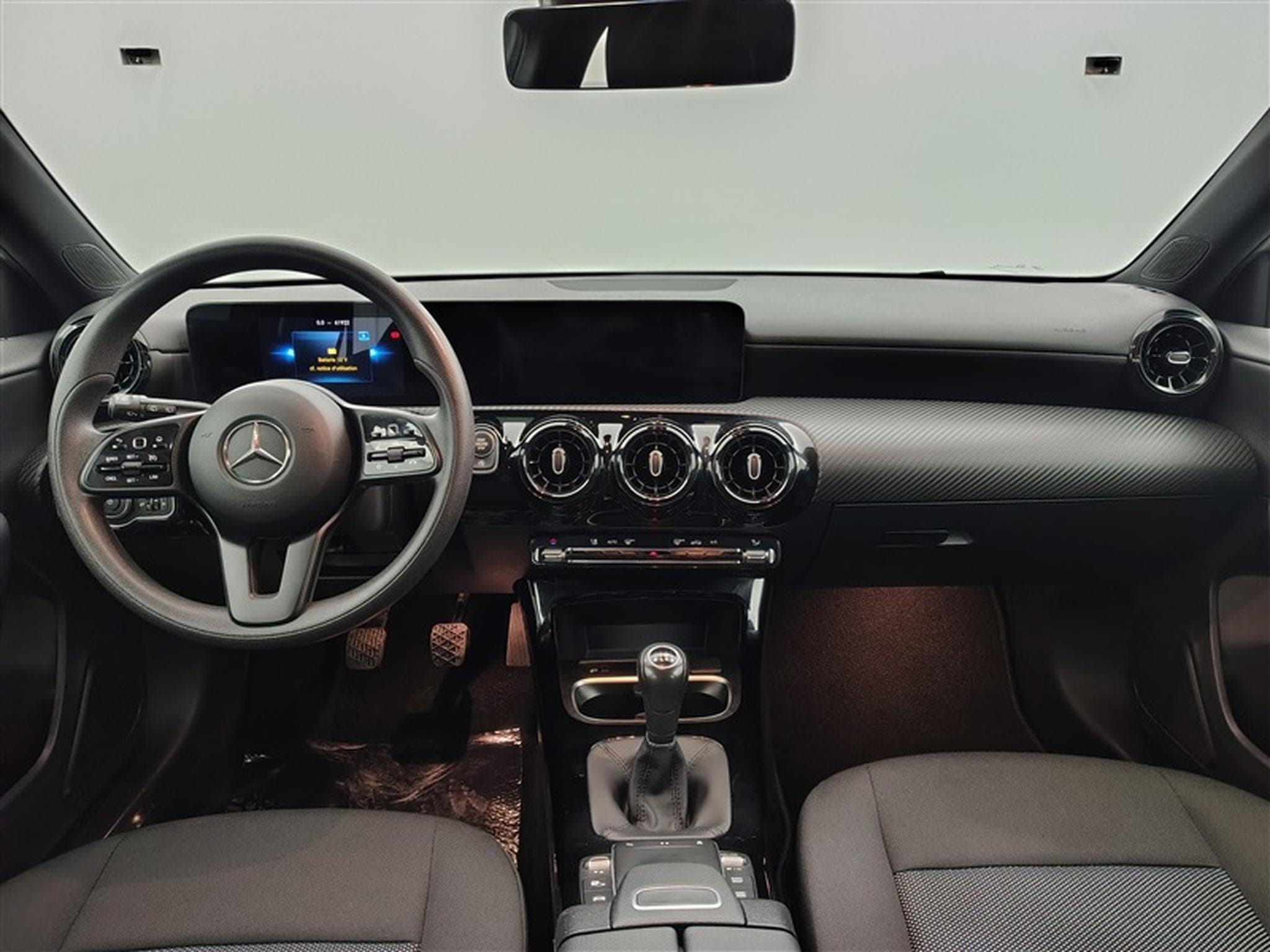 Mercedes A 160 A 160 Business NAVI/PDC AV AR (2022) - Photo 8