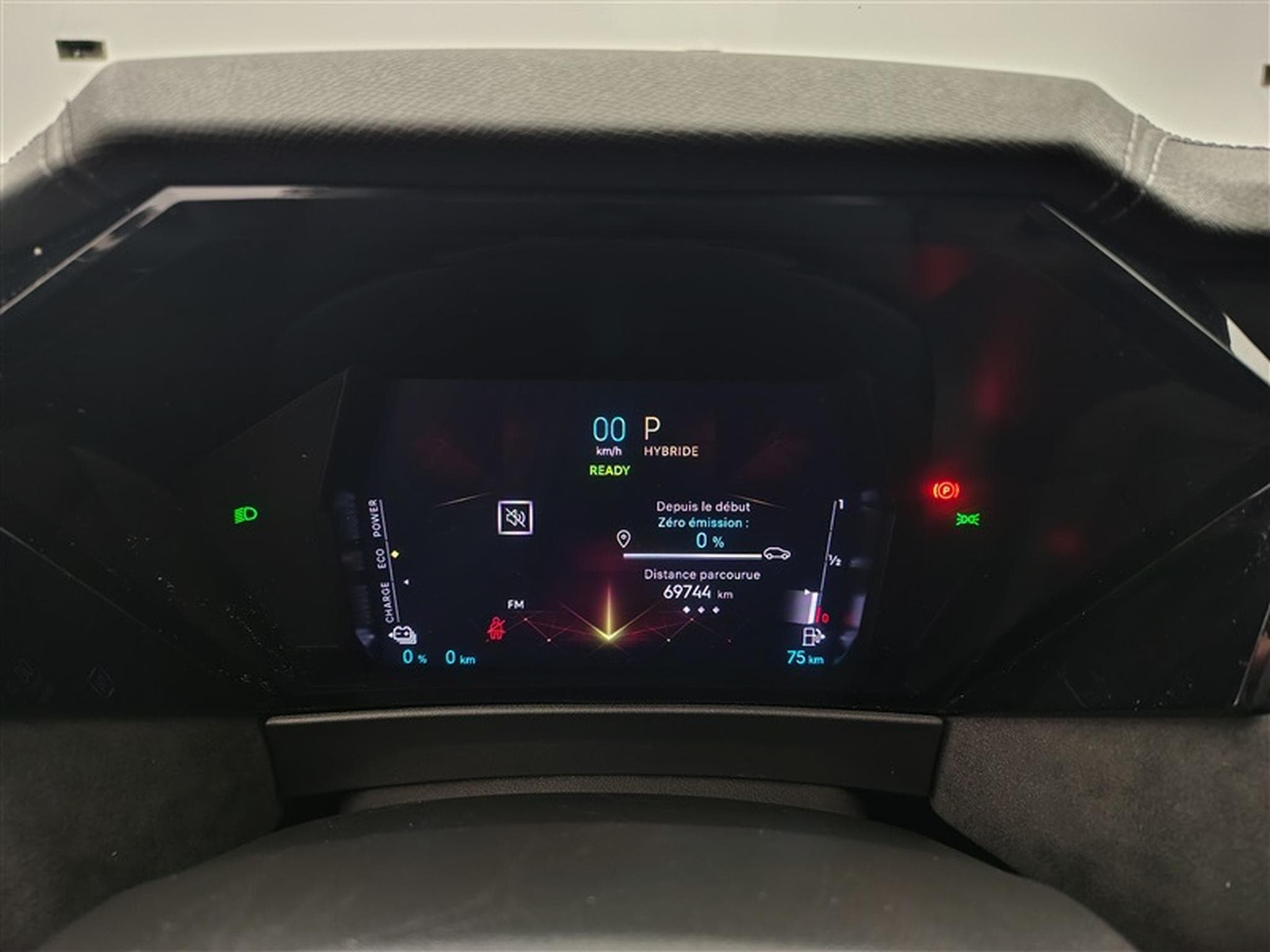 DS Automobiles DS4 Hybrid E-Tense EAT8 Performance Line + (2023) - Photo 10