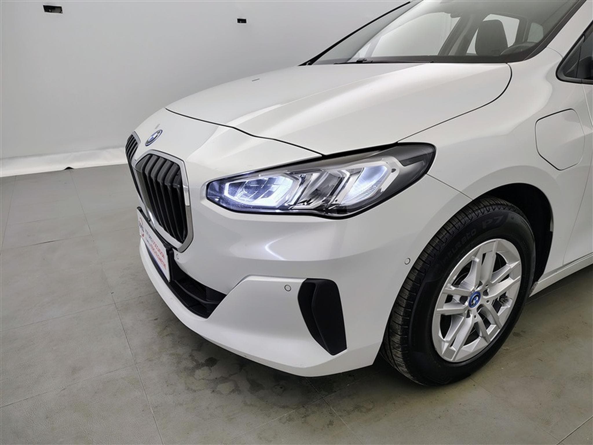 BMW 225 xeA PHEV Business Ed. NAVI / FULL LED / CLIM (2023) - Photo 15