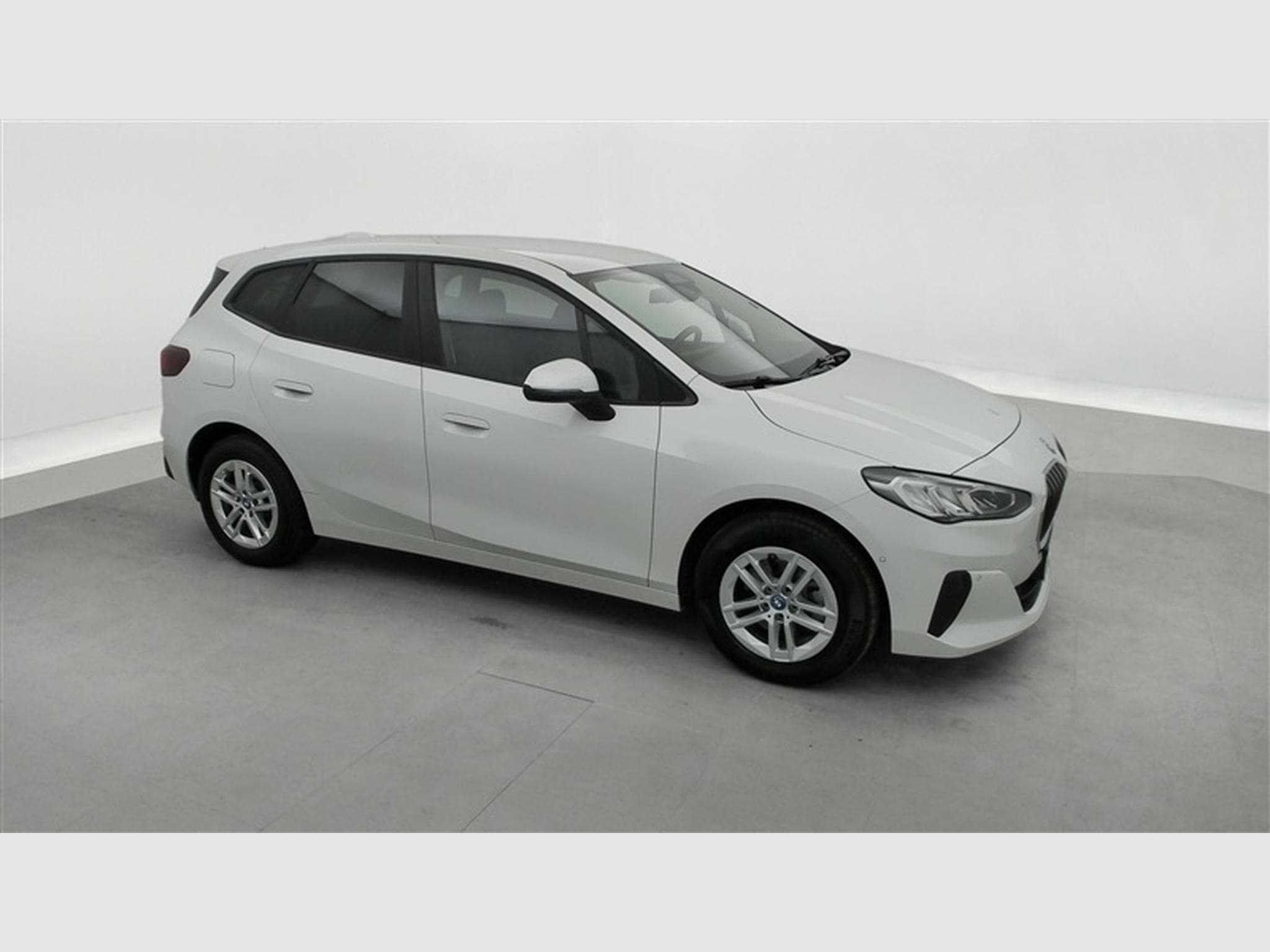 BMW 225 xeA PHEV Business Ed. NAVI / FULL LED / CLIM (2023) - Photo 24