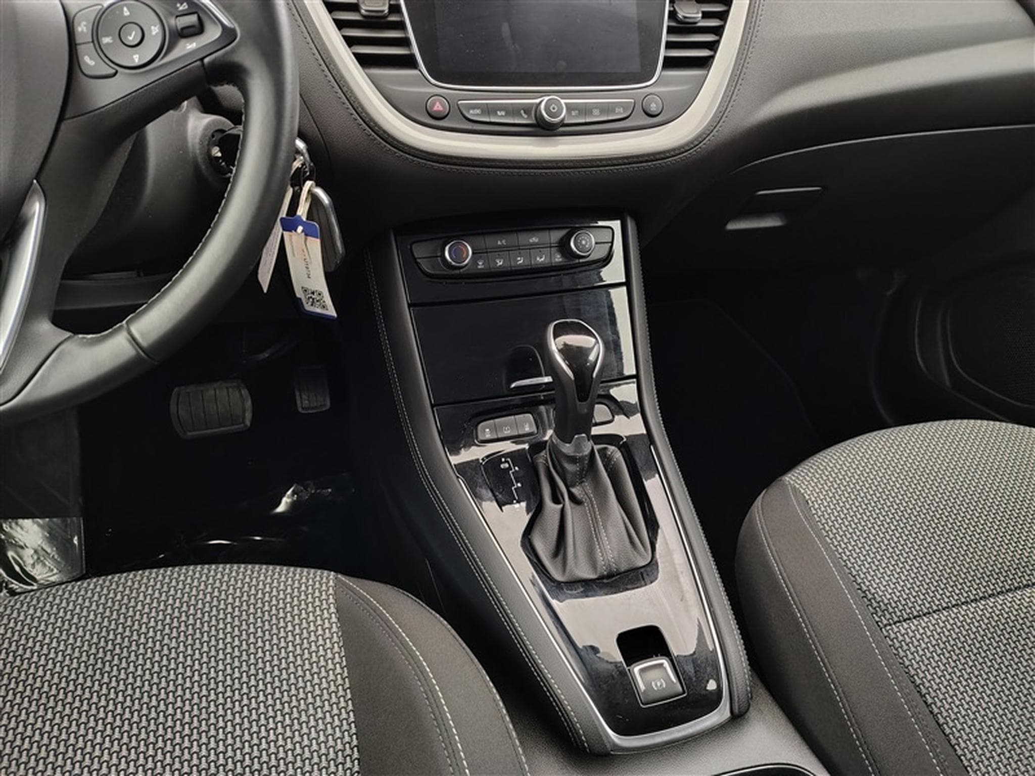 Opel Grandland 1.2 Turbo Edition  AT8 NAVI / CLIM / TEL (2020) - Foto 12