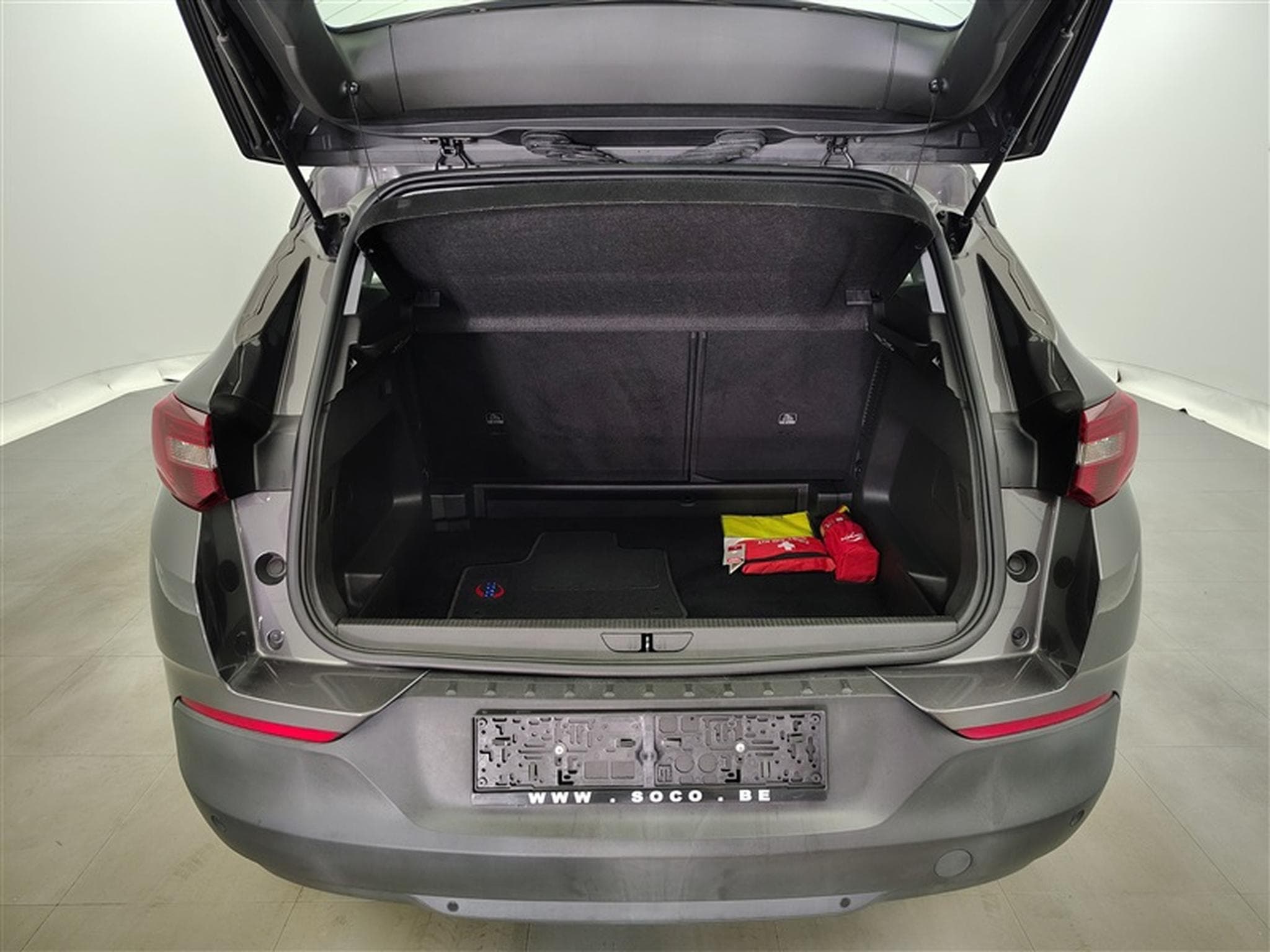 Opel Grandland 1.2 Turbo Edition  AT8 NAVI / CLIM / TEL (2020) - Foto 14