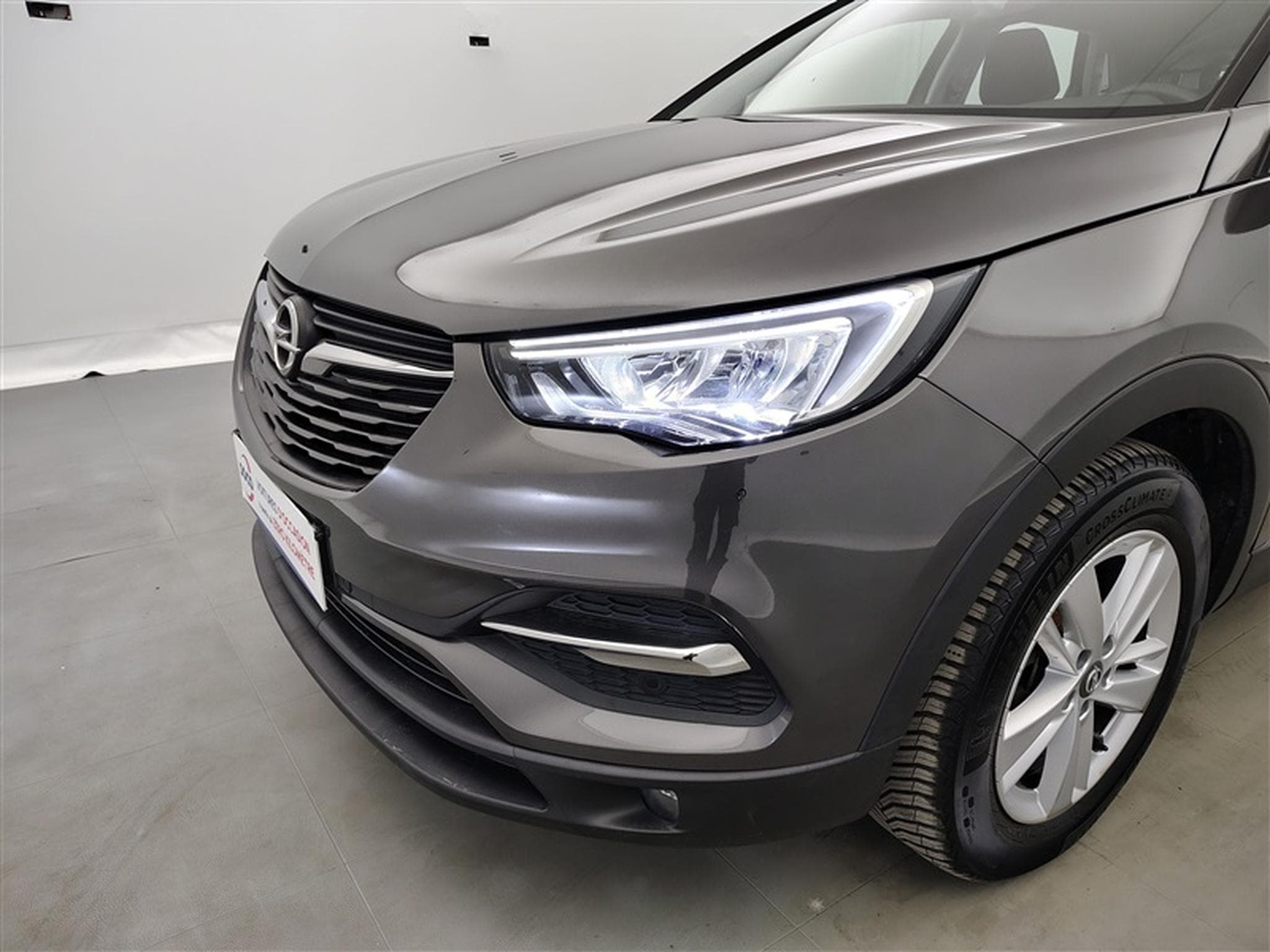 Opel Grandland 1.2 Turbo Edition  AT8 NAVI / CLIM / TEL (2020) - Foto 15