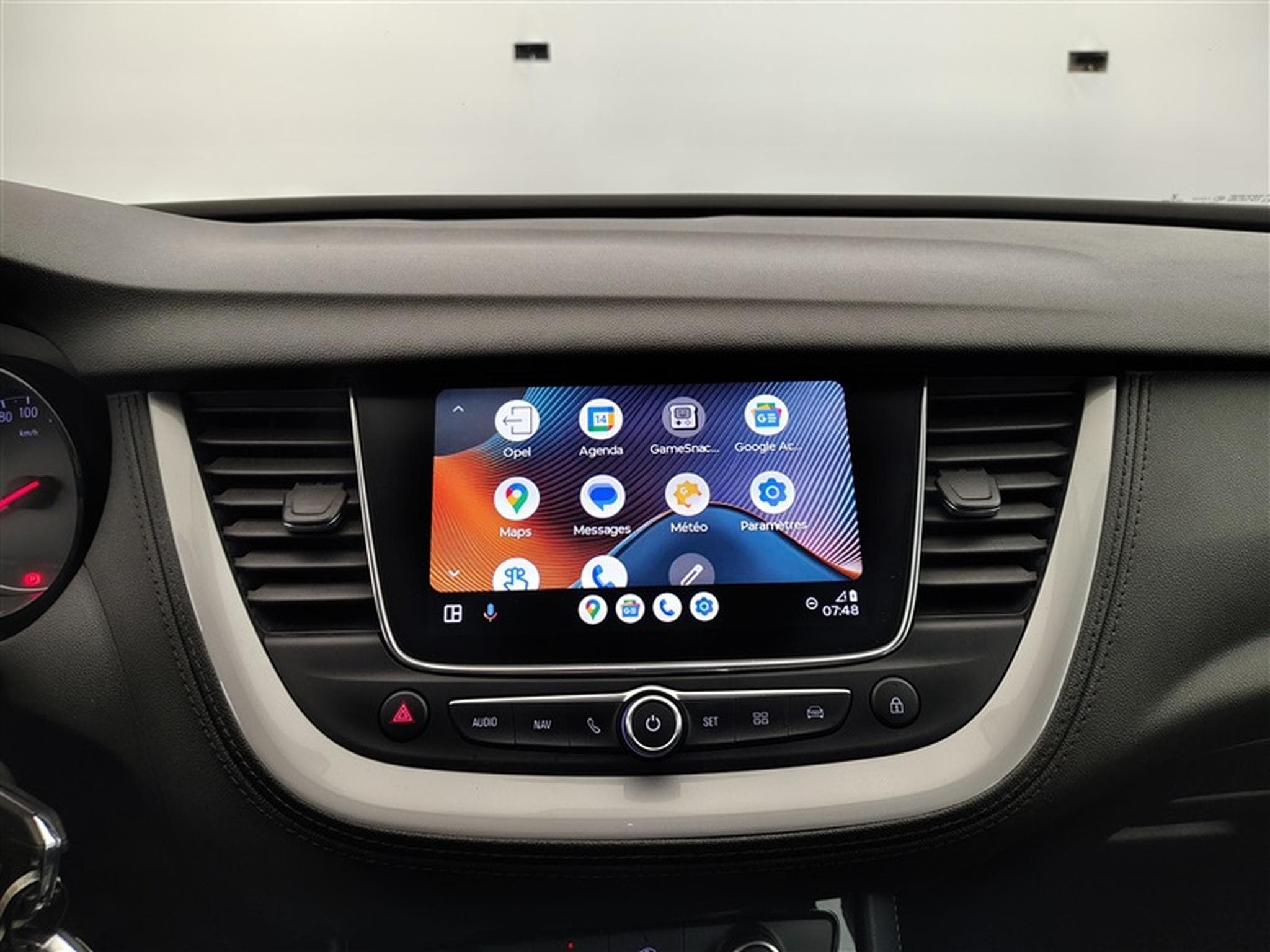 Opel Grandland 1.2 Turbo Edition  AT8 NAVI / CLIM / TEL (2020) - Foto 19