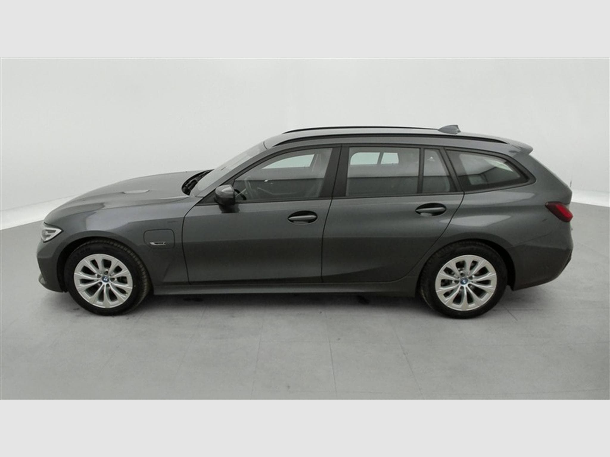 BMW 320 Touring 320eA PHEV Cuir / Navi Cockpit / Led / PDC av+ar (2022) - Foto 3