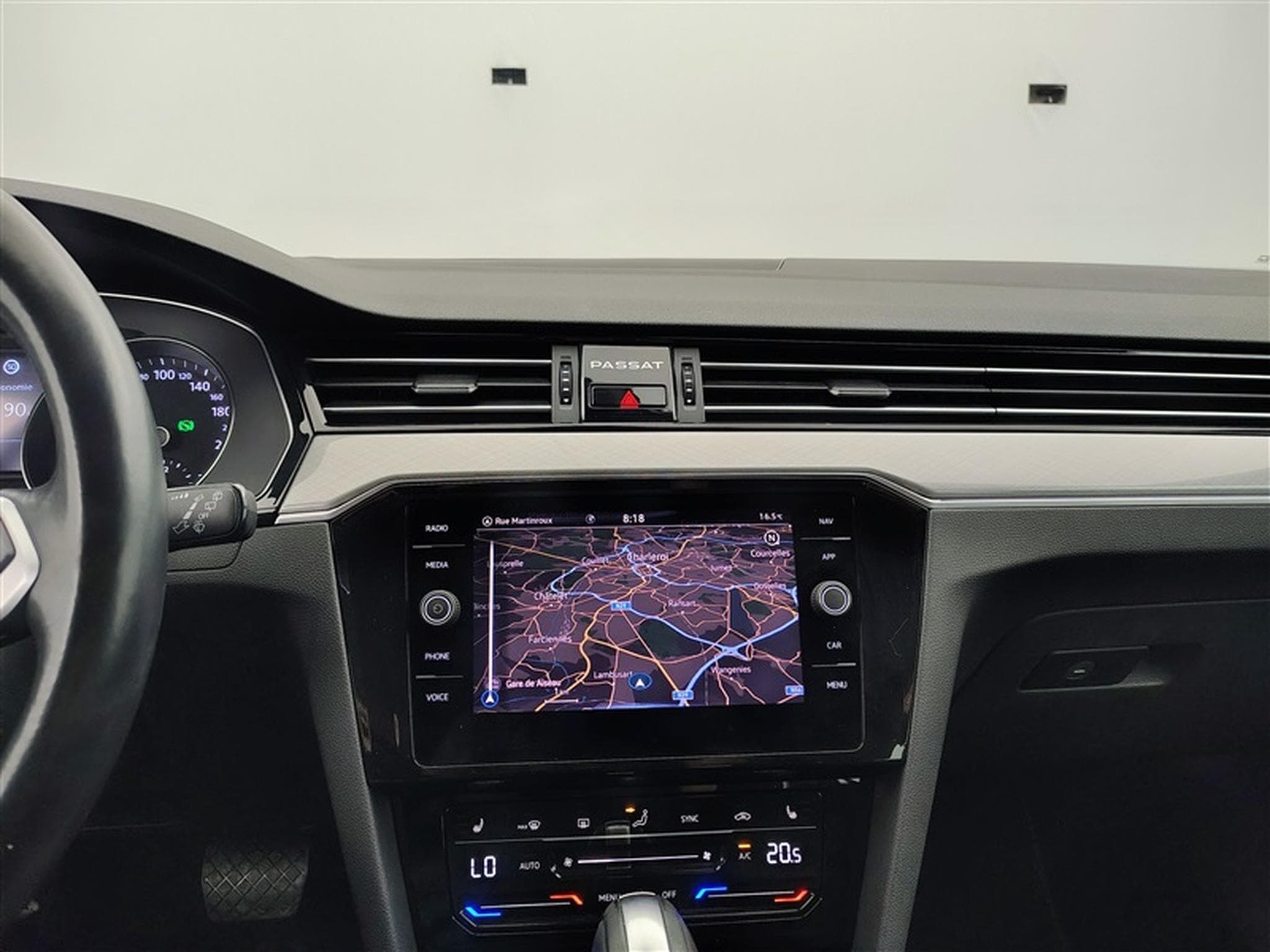 VW Passat TDi SCR Style DSG  Cuir / Navi / Led / PDC av+ar (2020) - Foto 11
