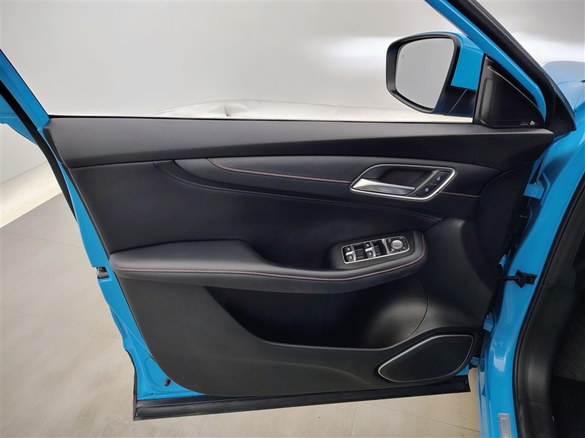 MG HS Facelift 1.5 T-GDi 160cv Comfort NAVI / FULL LED / CUIR (2024) - Foto 17