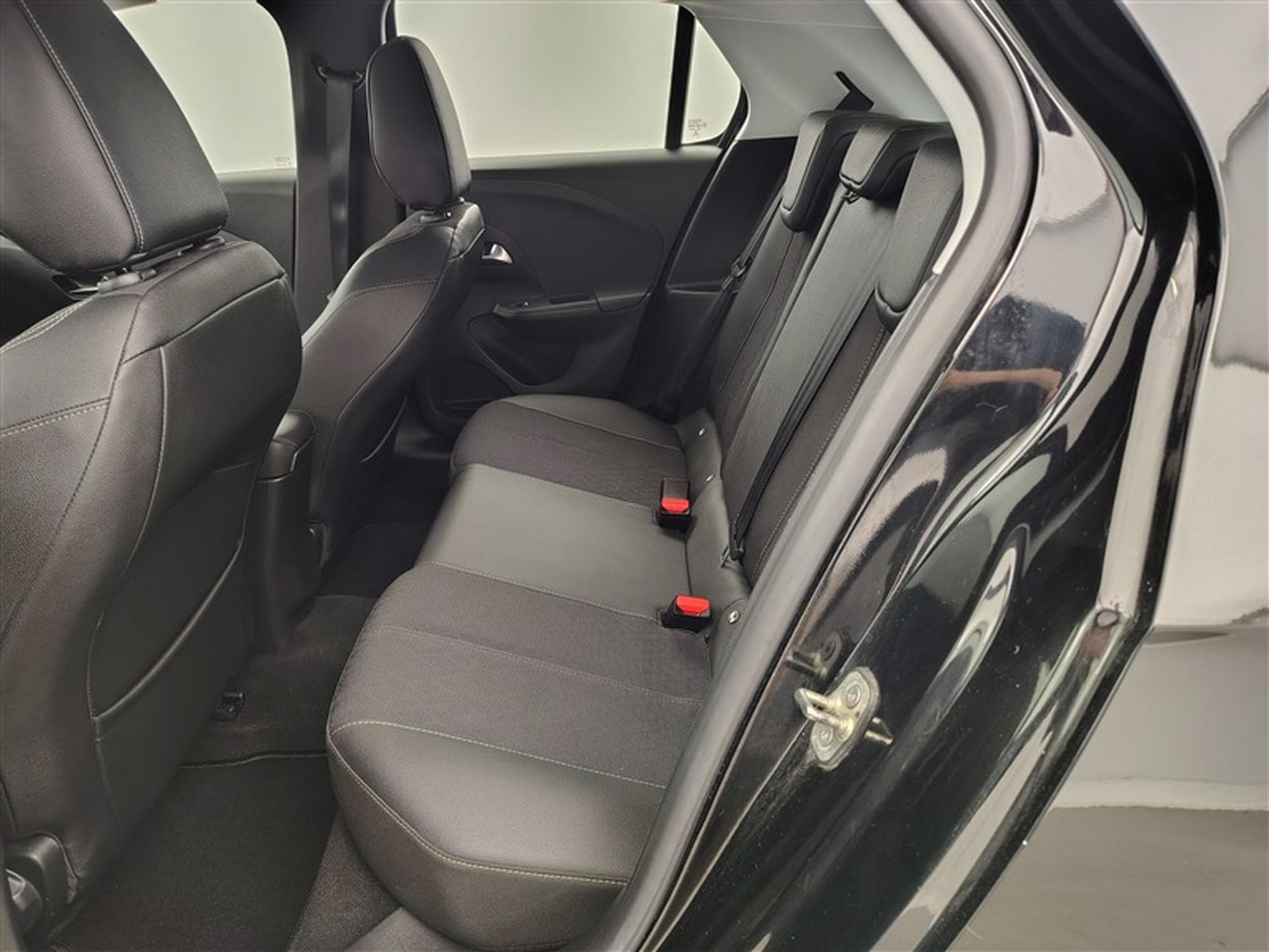 Opel Corsa 1.2 Turbo 100Cv Elegance CARPLAY / FULL LED / CAMERA / JA16" (2021) - Foto 13