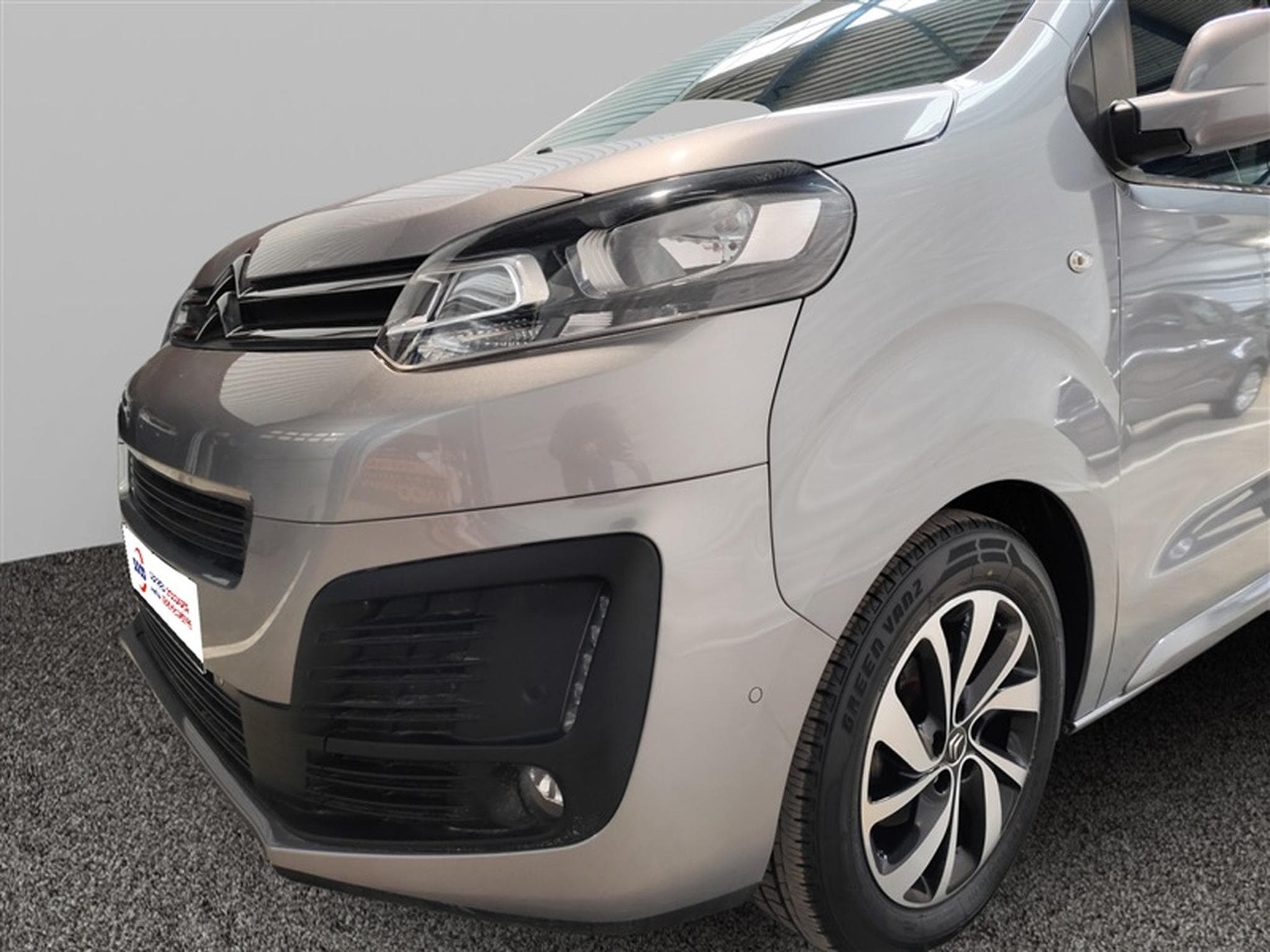 Citroen Jumpy 2.0 BlueHDi L2 Easy Pack Double Cabine *NAVI/CAM360/JA17* (2021) - Foto 16