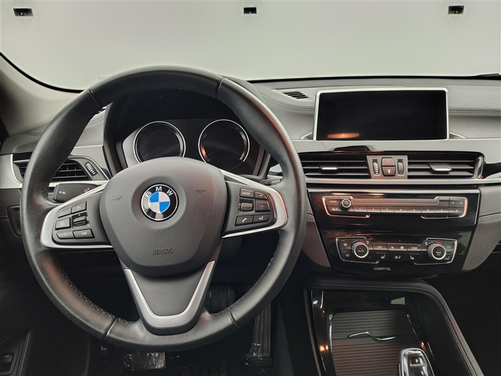 BMW X2 1.5iA sDrive18 Cuir / Navi / Led (2022) - Foto 9