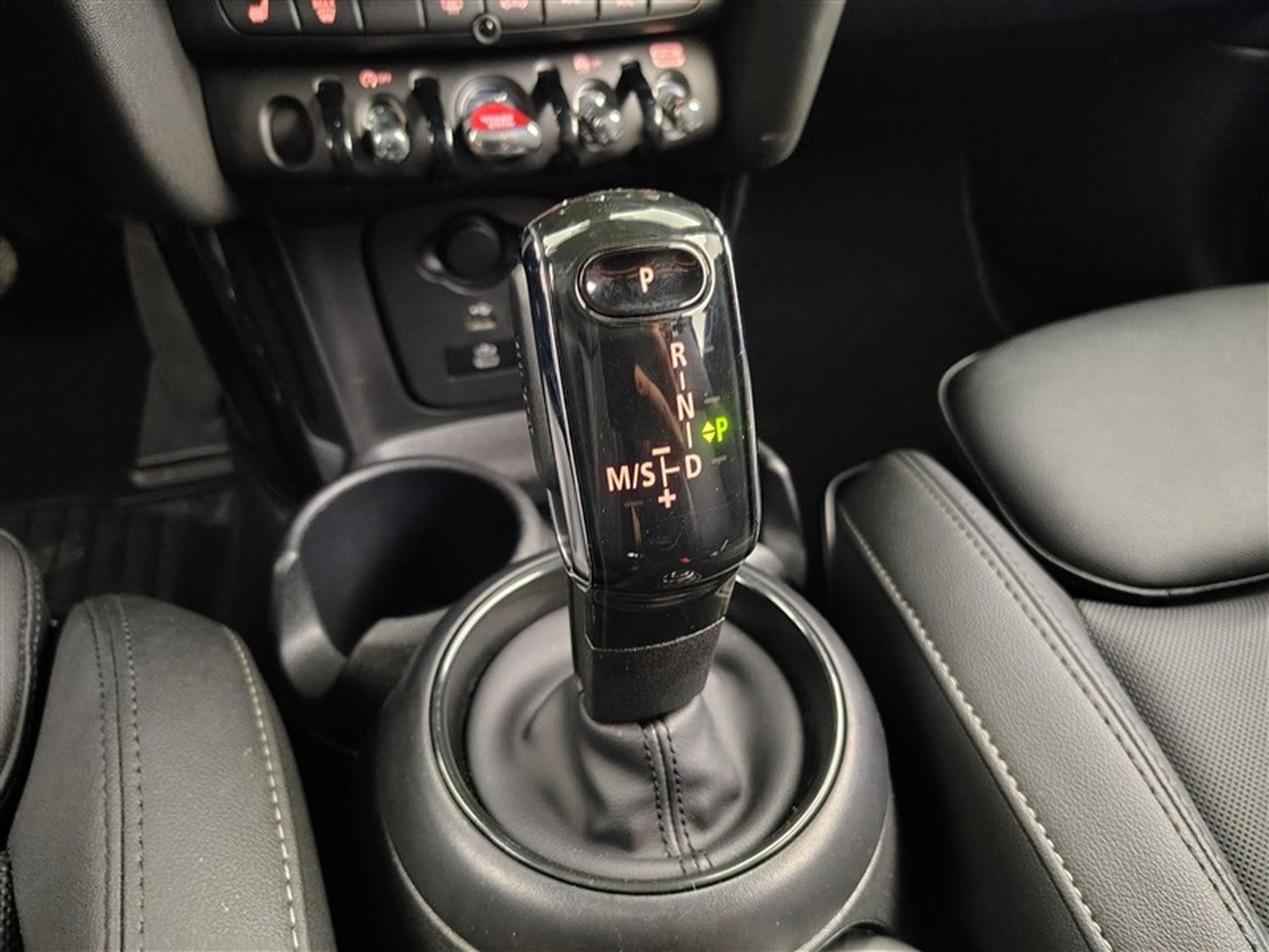 MINI Cooper 1.5A Cooper DCT NAVI / FULL LED / CUIR SPORT (2023) - Foto 12