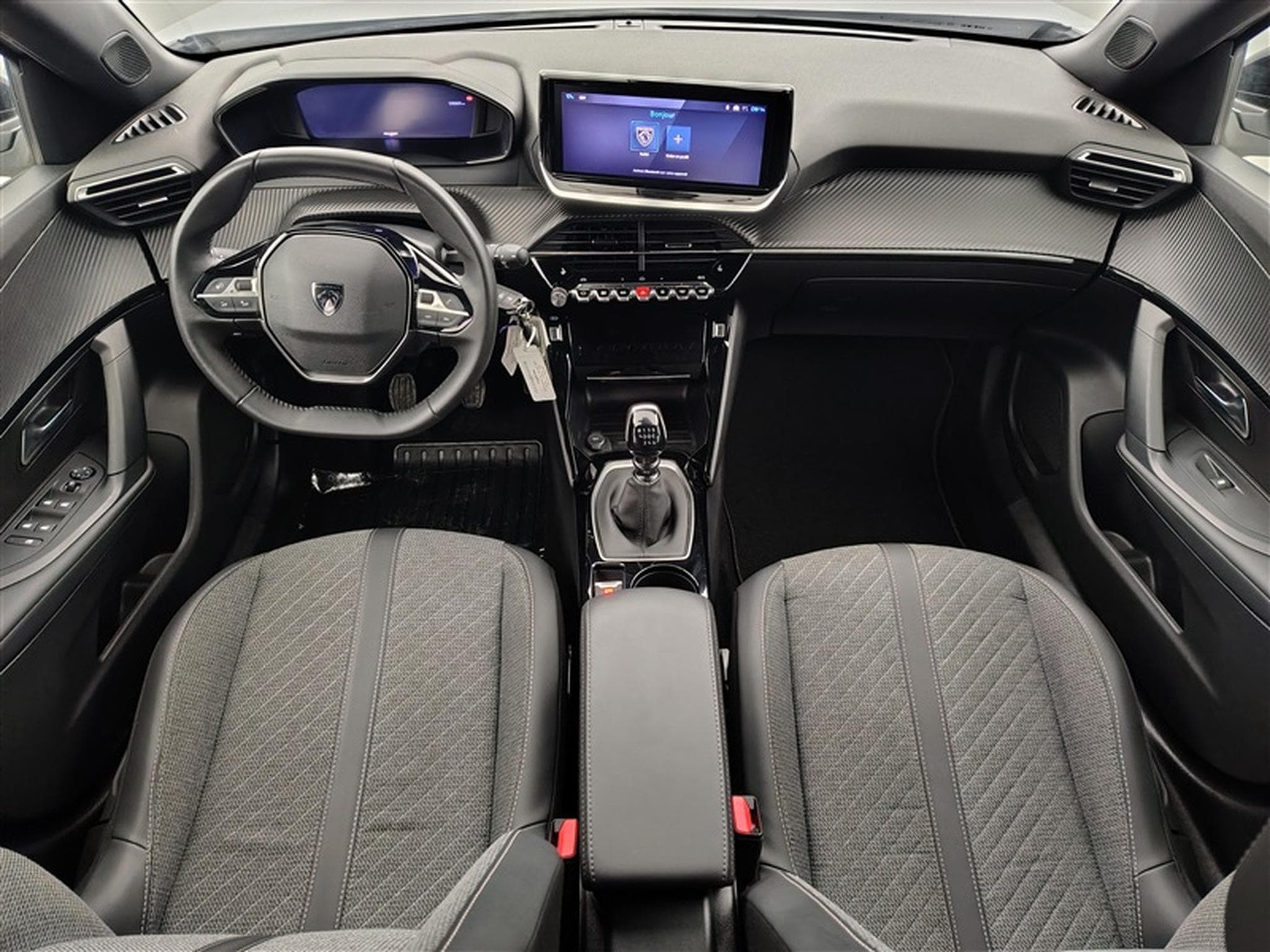 Peugeot 2008 1.2 PureTech Allure NAVI / FULL LED / CARPLAY / S-CUIR (2024) - Foto 7