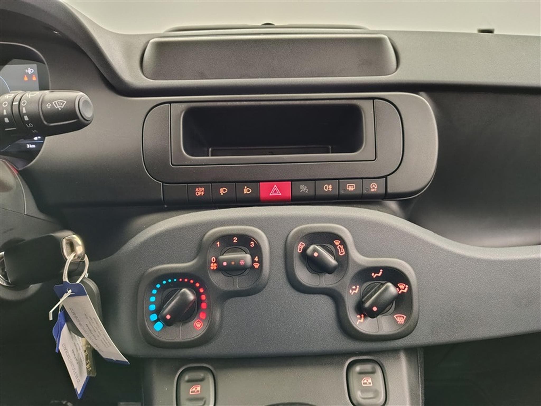 Fiat Panda 1.0i MHEV City Life CLIM / PDC AR (2025) - Foto 11