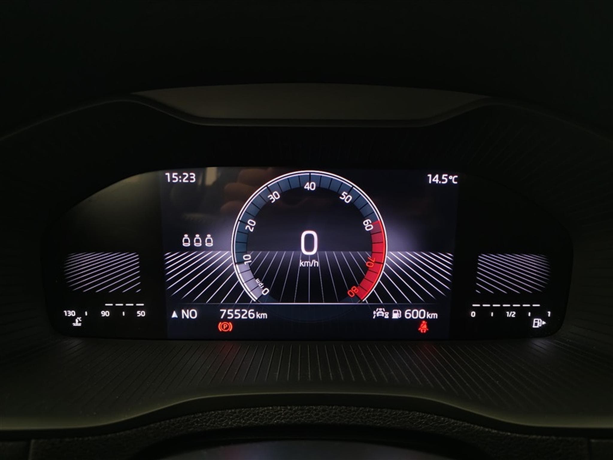 Skoda Karoq 1.0 TSI Clever CARPLAY / FULL LED / CLIM (2023) - Foto 10