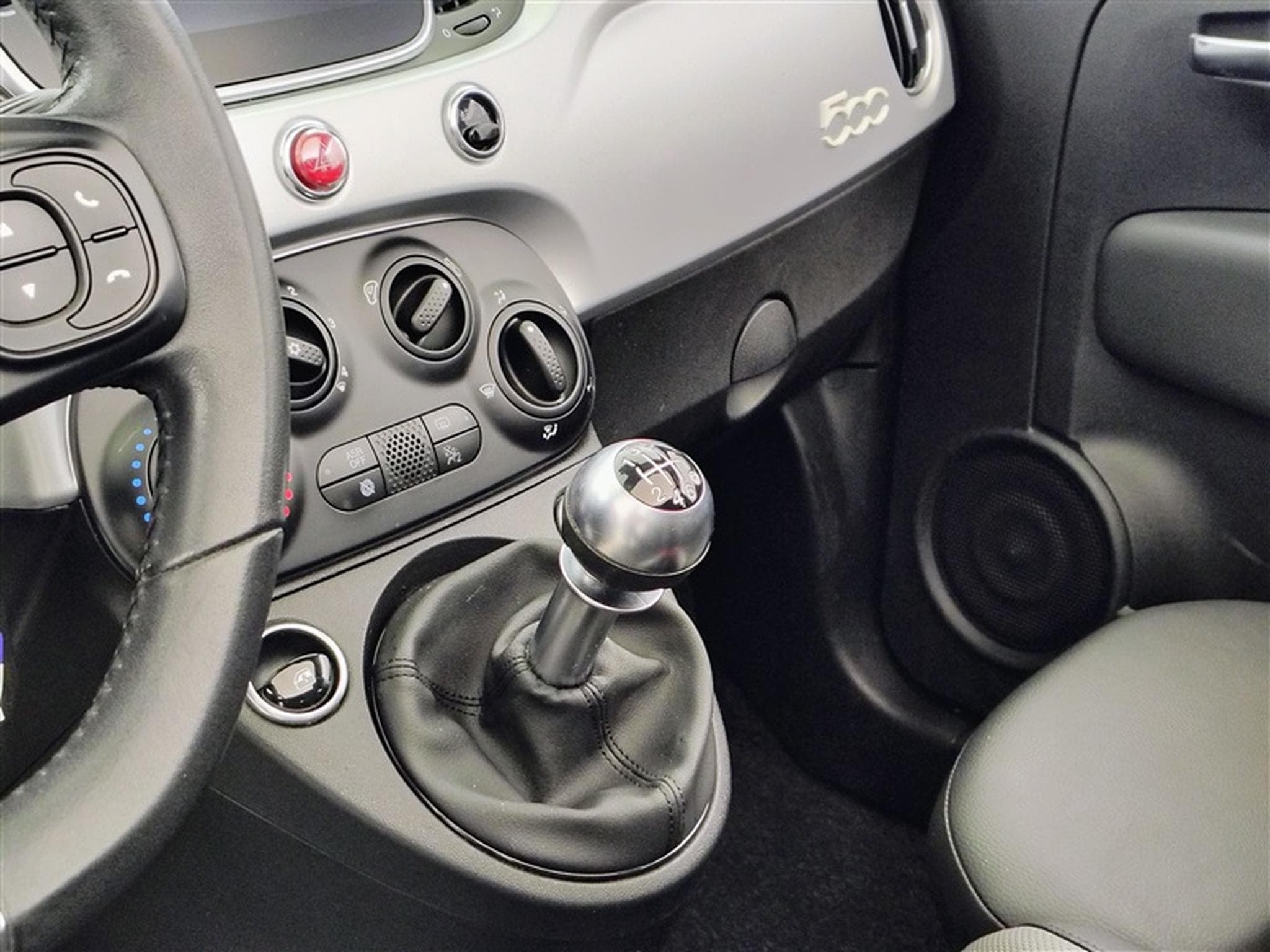 Fiat 500 1.0 Hybrid 70cv Sport CARPLAY / CUIR PARTIEL / PDC AR / JA15 (2021) - Foto 12