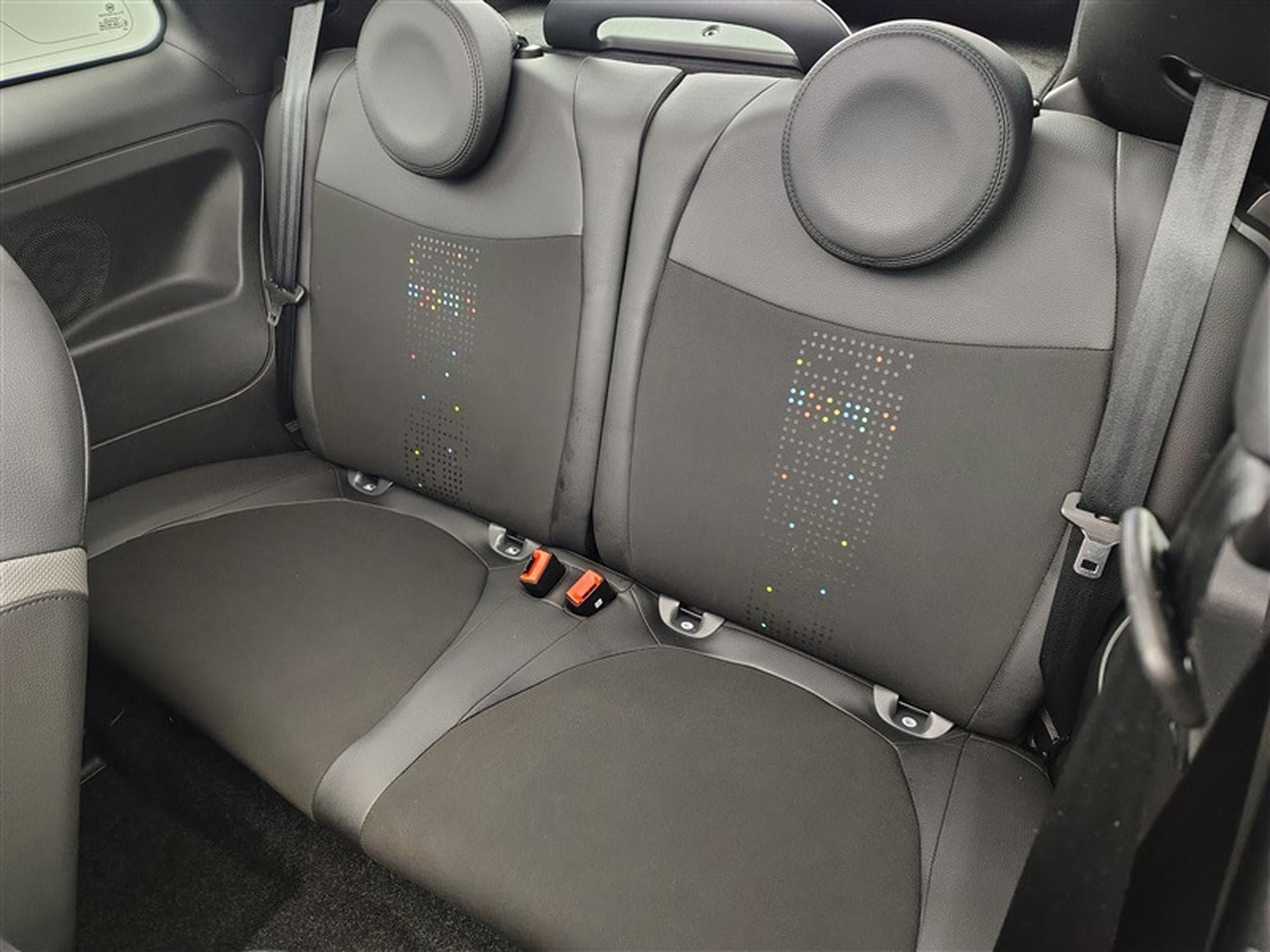 Fiat 500 1.0 Hybrid 70cv Sport CARPLAY / CUIR PARTIEL / PDC AR / JA15 (2021) - Foto 13