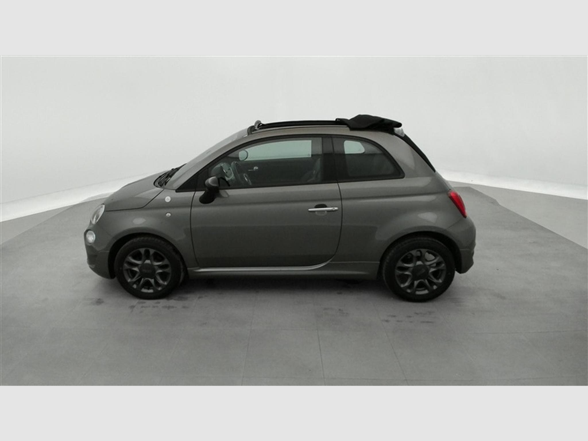 Fiat 500 1.0 Hybrid 70cv Sport CARPLAY / CUIR PARTIEL / PDC AR / JA15 (2021) - Foto 3