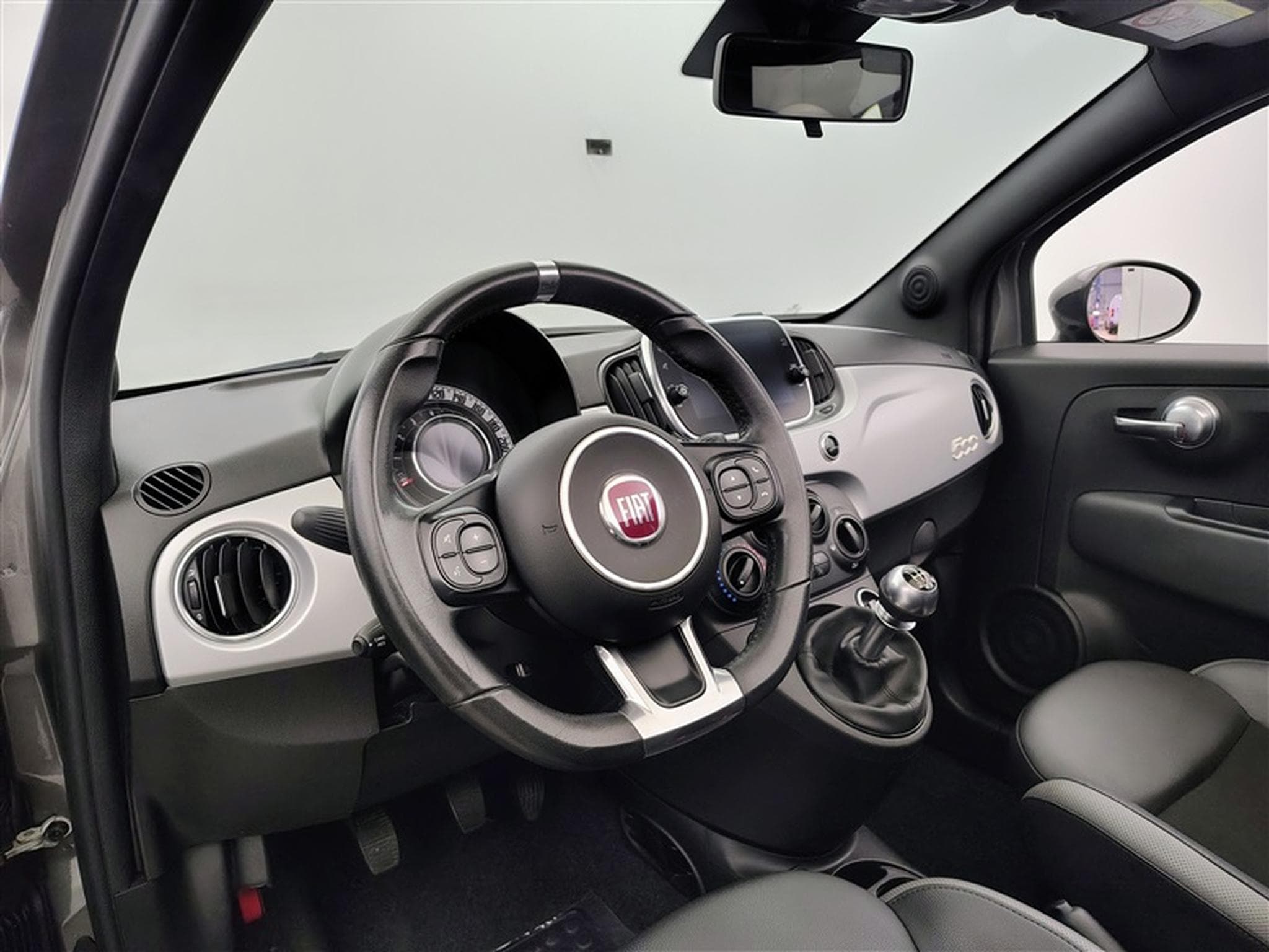 Fiat 500 1.0 Hybrid 70cv Sport CARPLAY / CUIR PARTIEL / PDC AR / JA15 (2021) - Foto 8