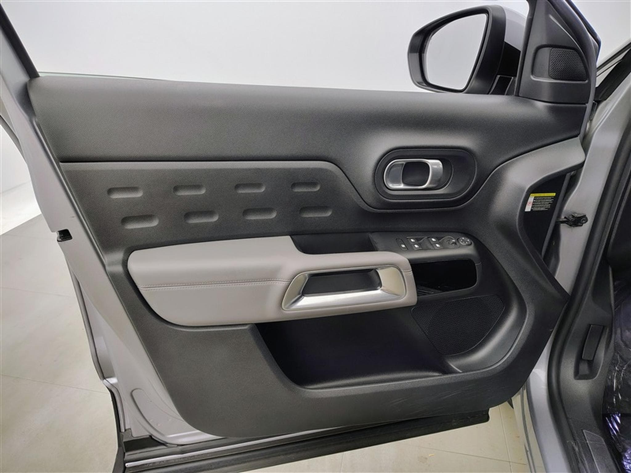 Citroen C5 Aircross 1.2 Shine  Cuir / Navi / PDC av+ar (2022) - Foto 17