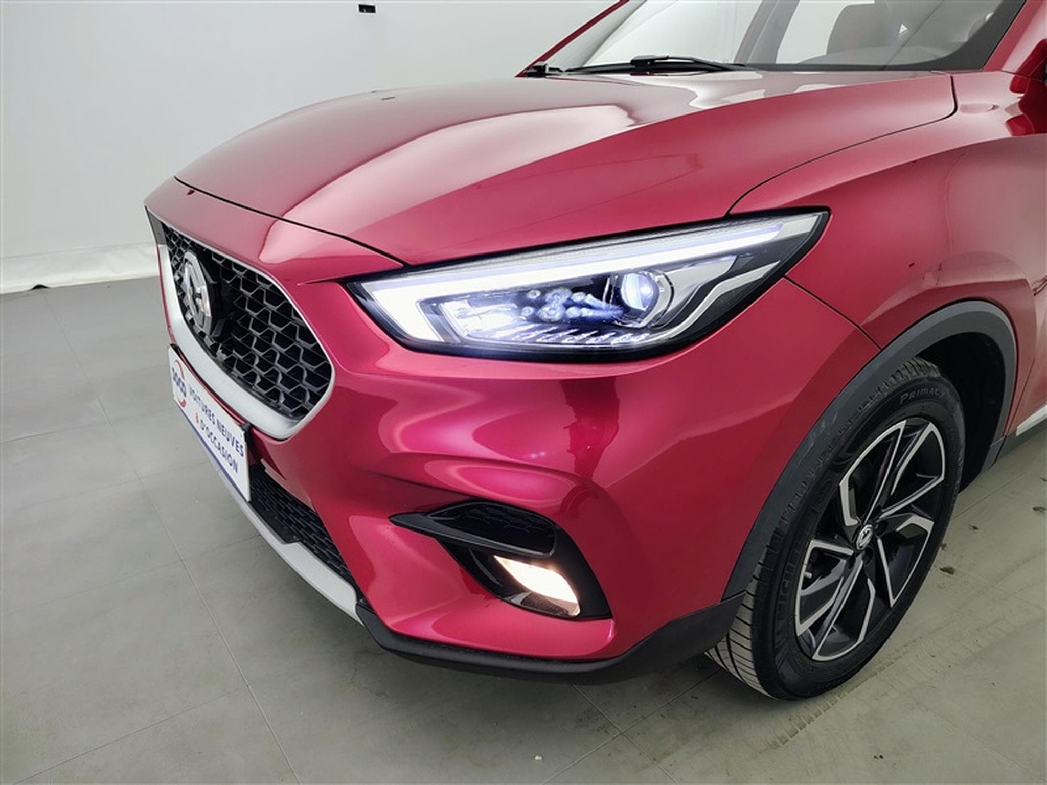 MG ZS 1.0 T-GDi 110cv AUTO Luxury NAVI / FULL LED / CUIR / CAMERA (2024) - Foto 15
