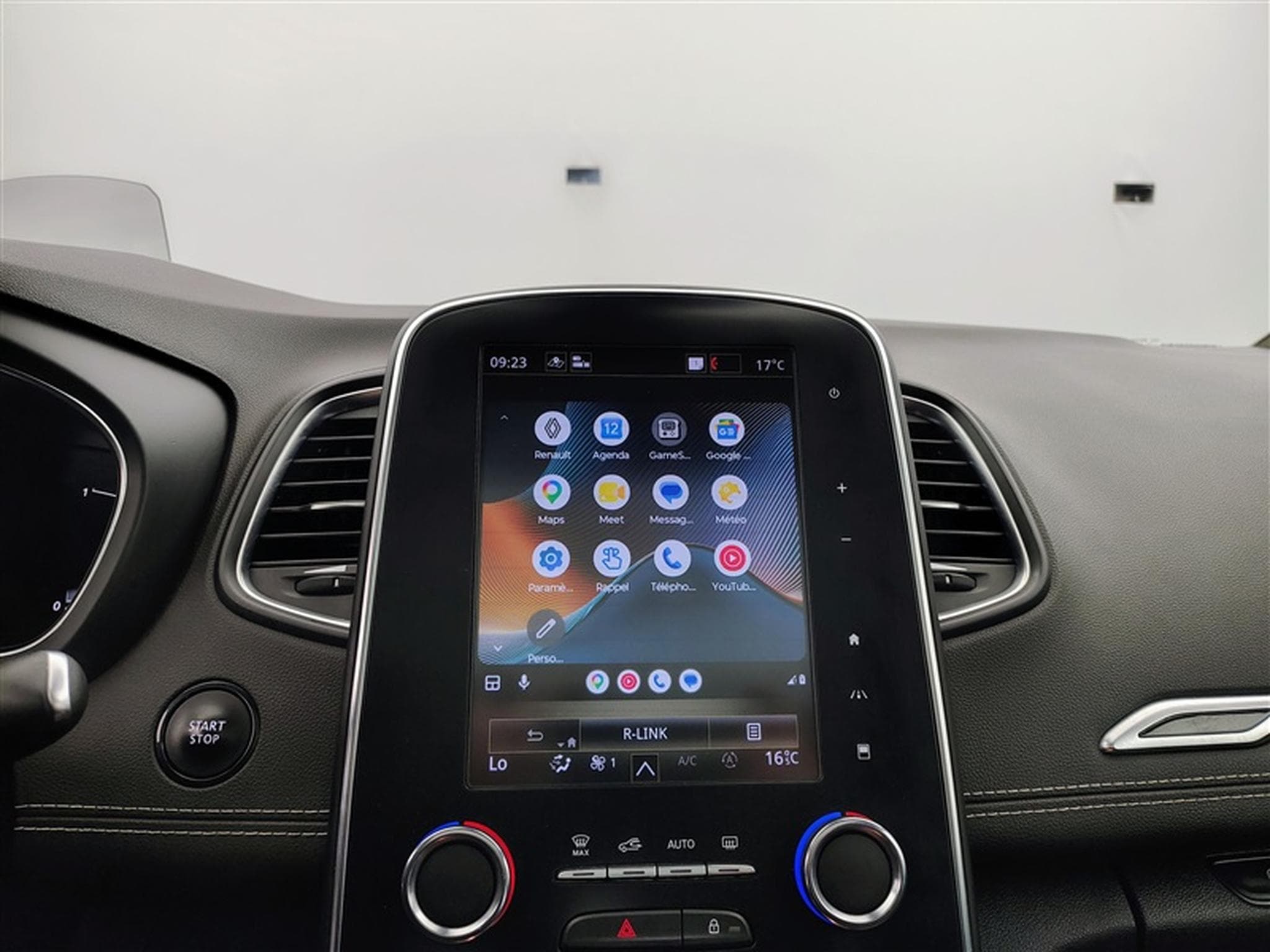 Renault Scenic 1.33 TCe 140cv EDC Intens 7pl. NAVI / FULL LED / PANO / HUD (2020) - Foto 22