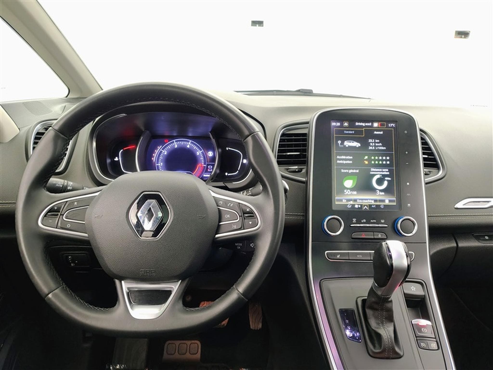 Renault Scenic 1.33 TCe 140cv EDC Intens 7pl. NAVI / FULL LED / PANO / HUD (2020) - Foto 9