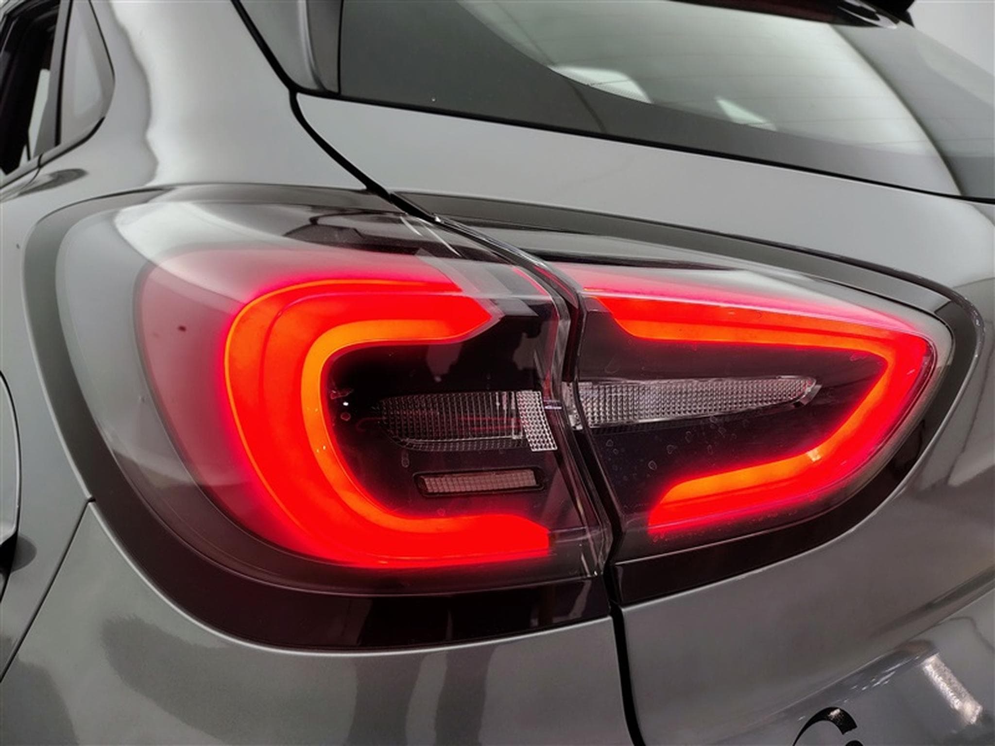 Ford Puma 1.0 EcoBoost AUT. MHEV Titanium NAVI / CARPLAY (2023) - Foto 16