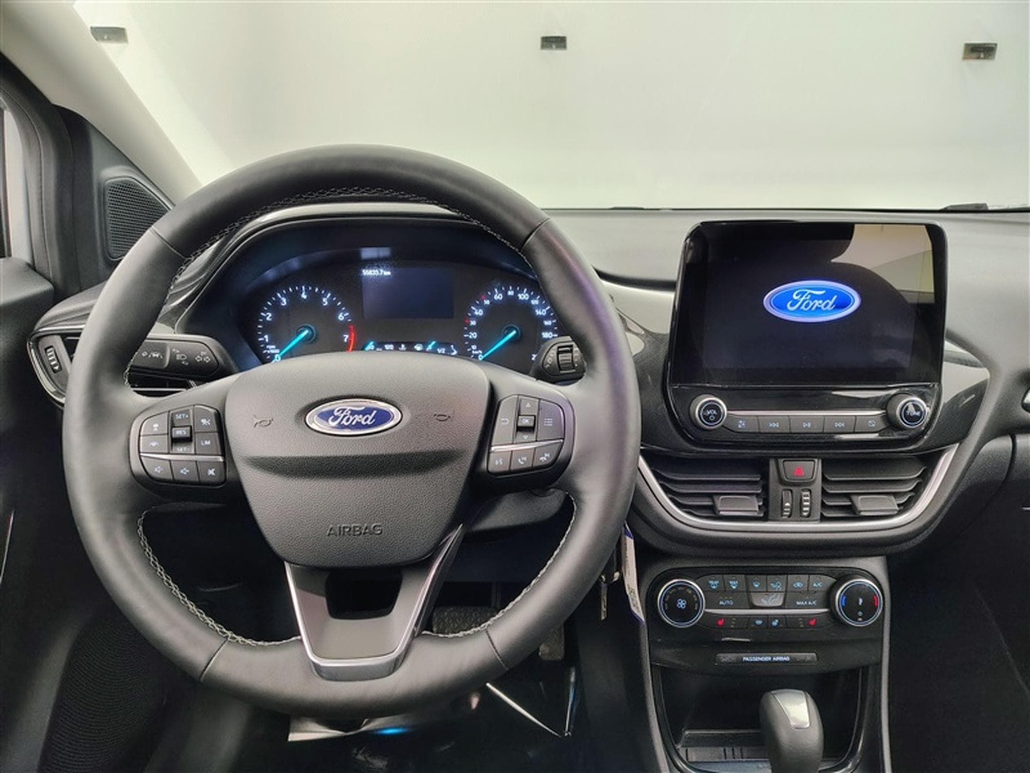 Ford Puma 1.0 EcoBoost AUT. MHEV Titanium NAVI / CARPLAY (2023) - Foto 9