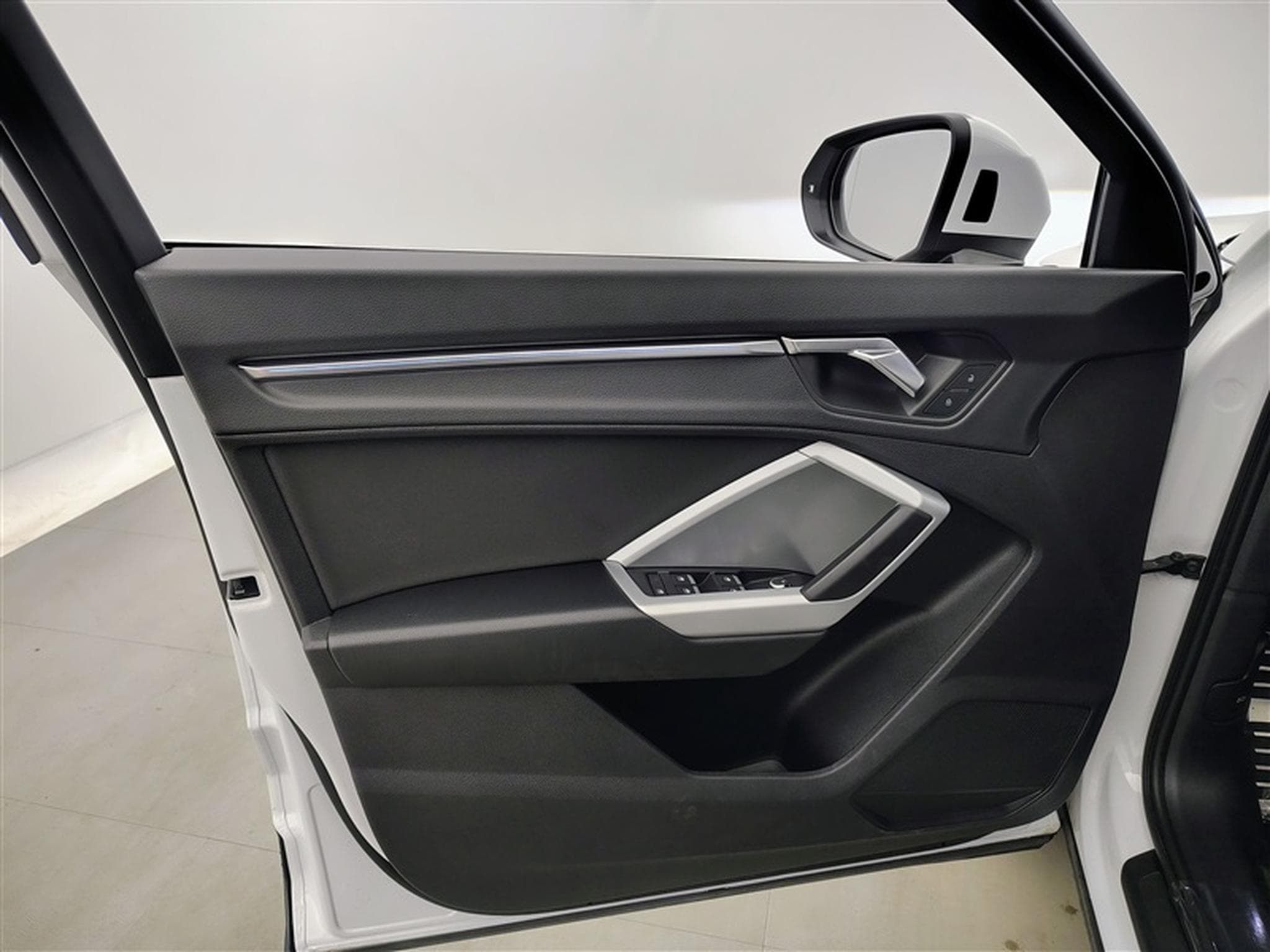 Audi Q3 Sportback 35 TFSI S-Tronic Sport CARPLAY / CAMERA / FULL LED (2021) - Foto 17