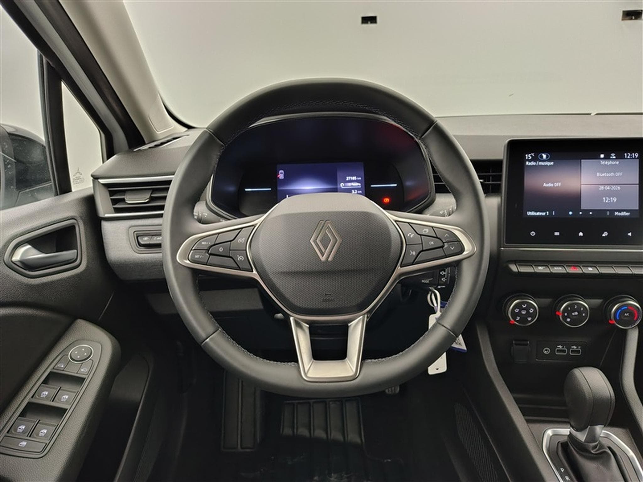 Renault Clio 1.0 TCe 90cv X-Tronic Evolution CARPLAY / PDC AR / JA 16" (2025) - Foto 9