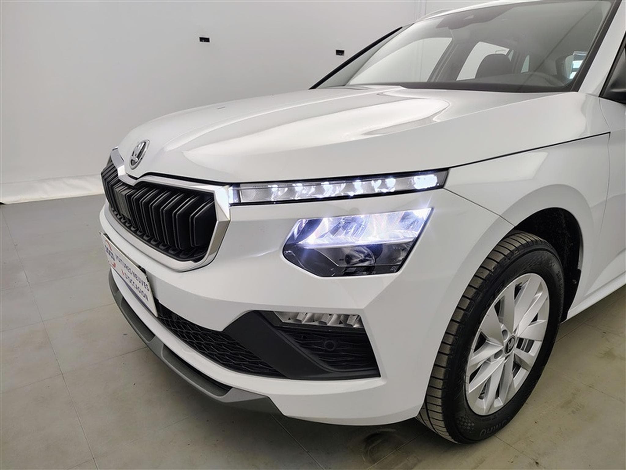 Skoda Kamiq 1.0 TSI 115cv DSG Clever CARPLAY / FULL LED / KEYLESS / CAM (2025) - Foto 15