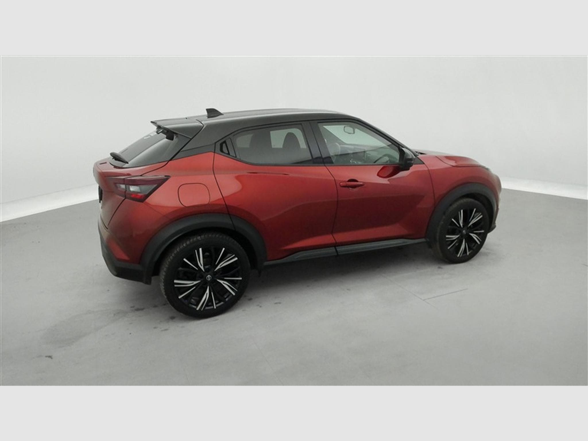Nissan Juke 1.0 DIG-T 2WD Enigma NAVI / S-CUIR / FULL LED (2023) - Foto 25