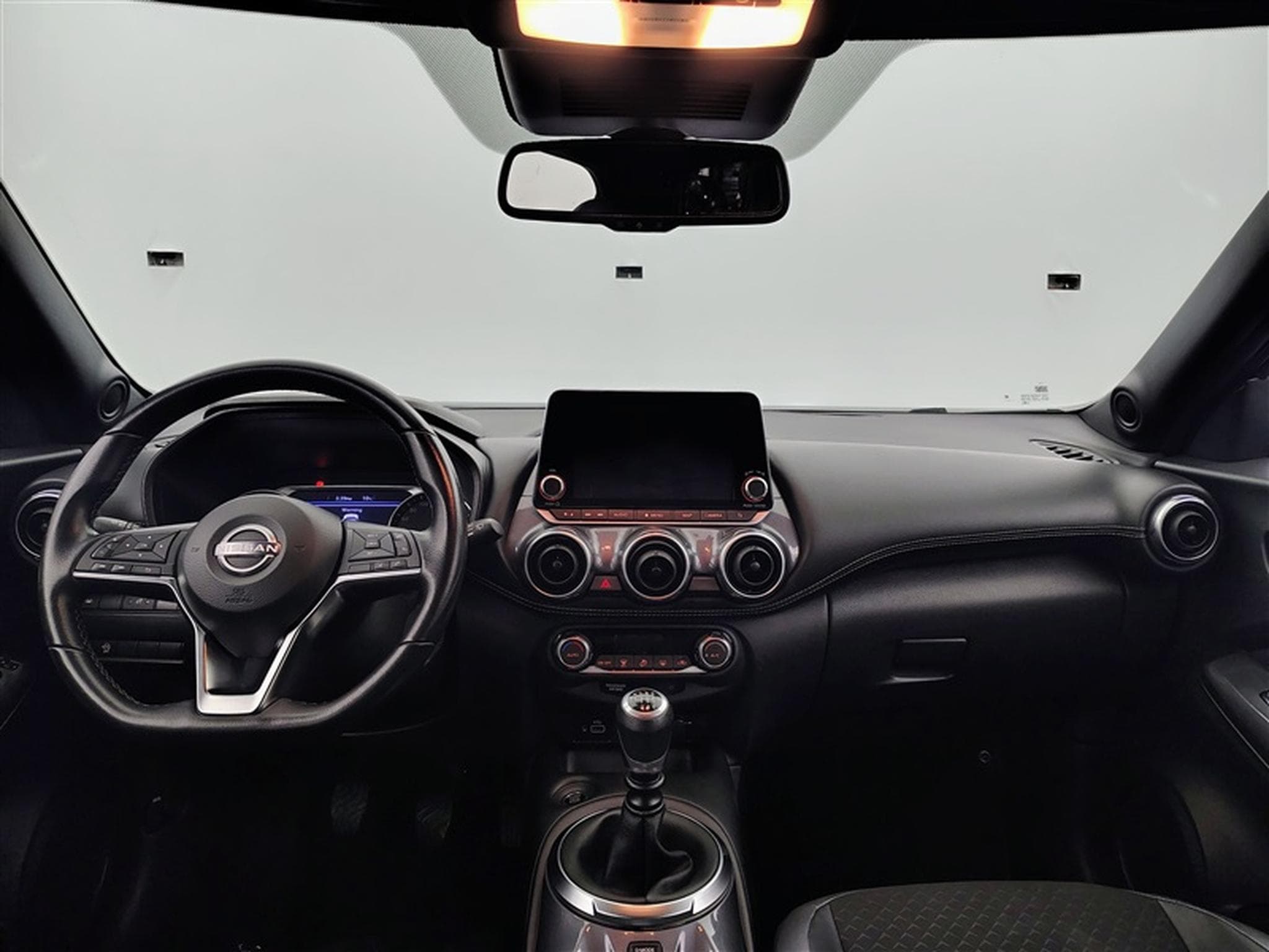 Nissan Juke 1.0 DIG-T 2WD Enigma NAVI / S-CUIR / FULL LED (2023) - Foto 8