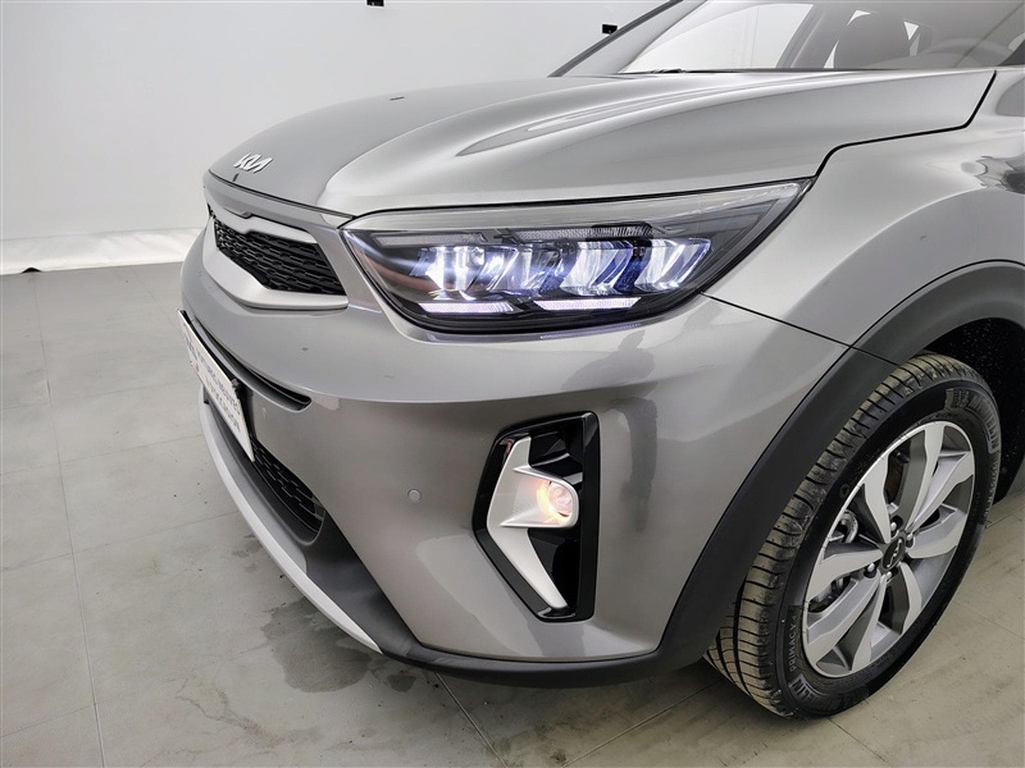 Kia Stonic 1.2 MPI 79cv Silver NAVI / CAMERA / CARPLAY / ALU (2025) - Foto 15