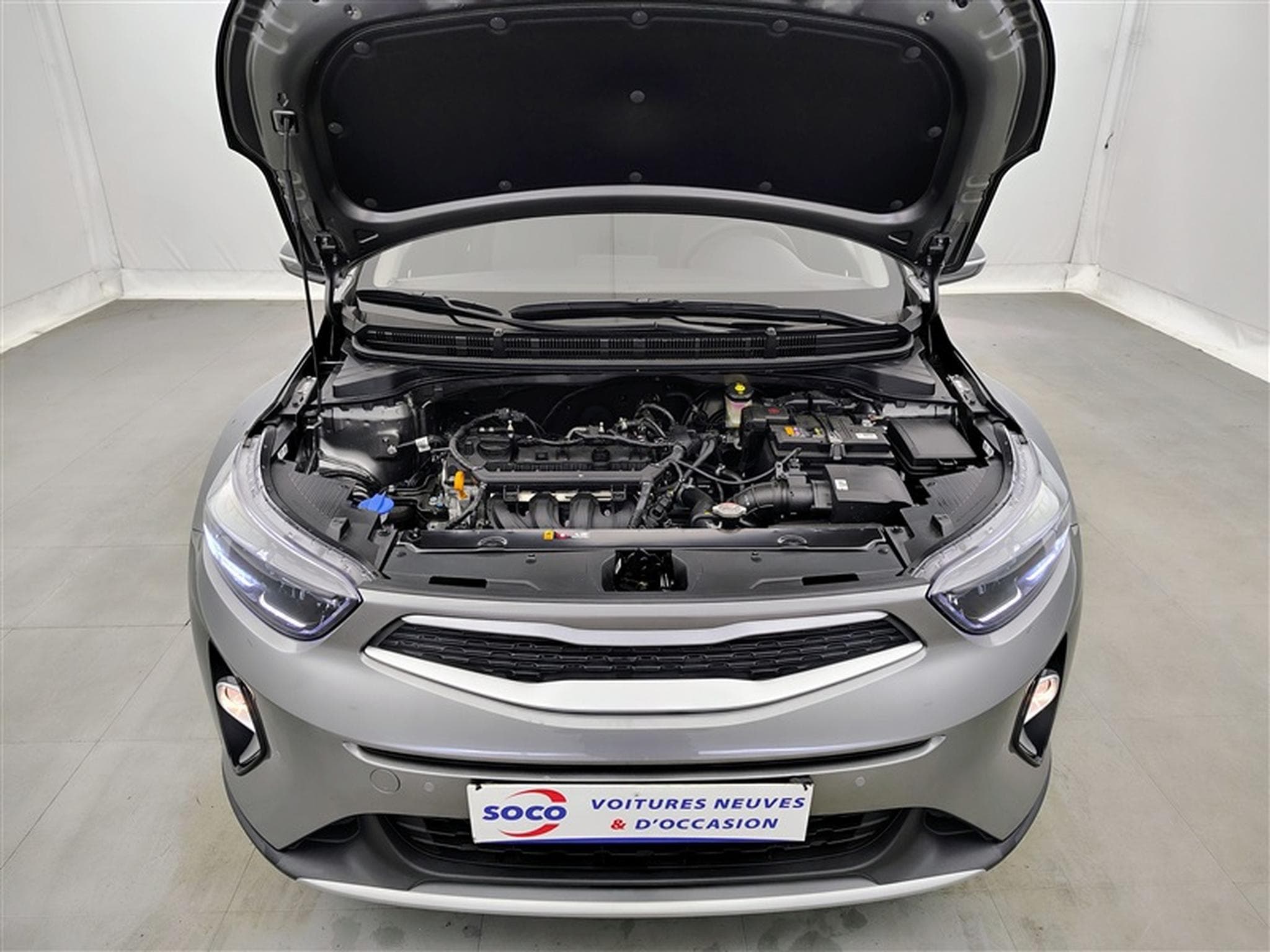Kia Stonic 1.2 MPI 79cv Silver NAVI / CAMERA / CARPLAY / ALU (2025) - Foto 18